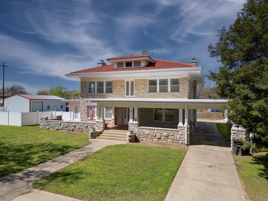 411 N B St, Arkansas City, Kansas image 3
