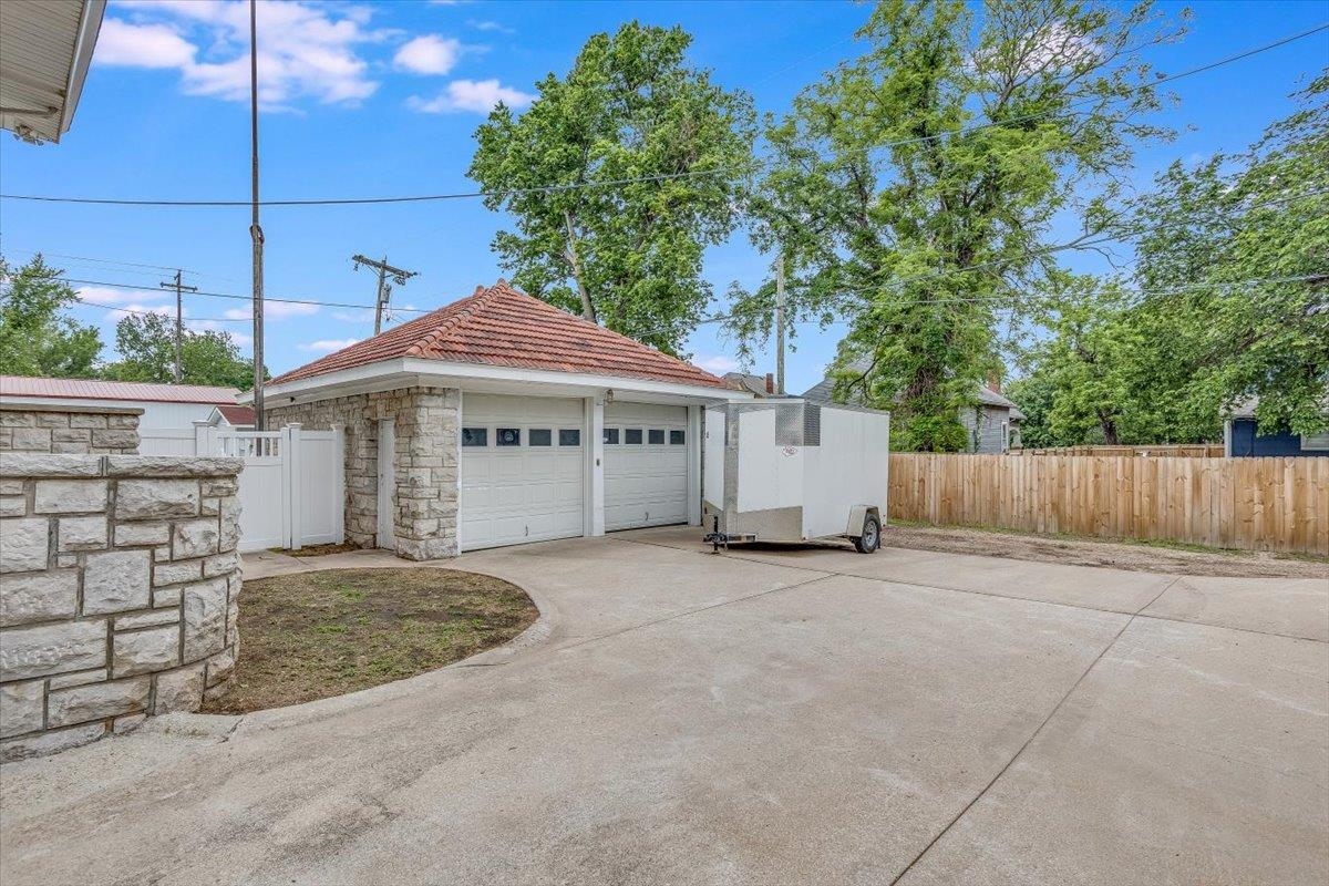 411 N B St, Arkansas City, Kansas image 33