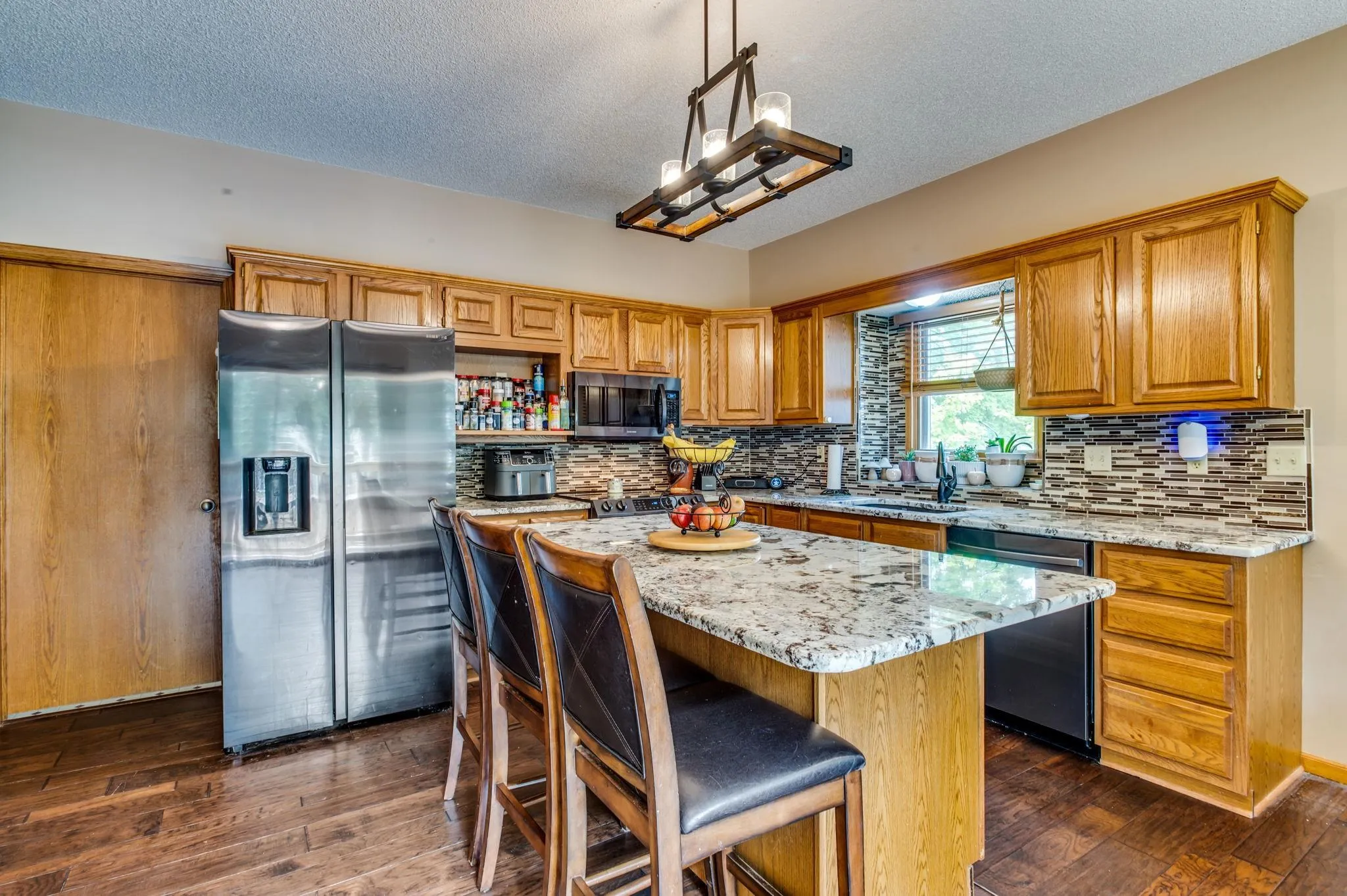 Wichita, Kansas 67212, United States, 5 Bedrooms Bedrooms, ,3 BathroomsBathrooms,Residential,Active,150500