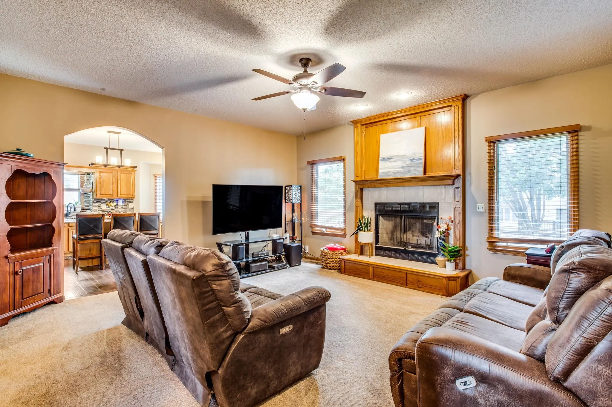 Wichita, Kansas 67212, United States, 5 Bedrooms Bedrooms, ,3 BathroomsBathrooms,Residential,Active,150500