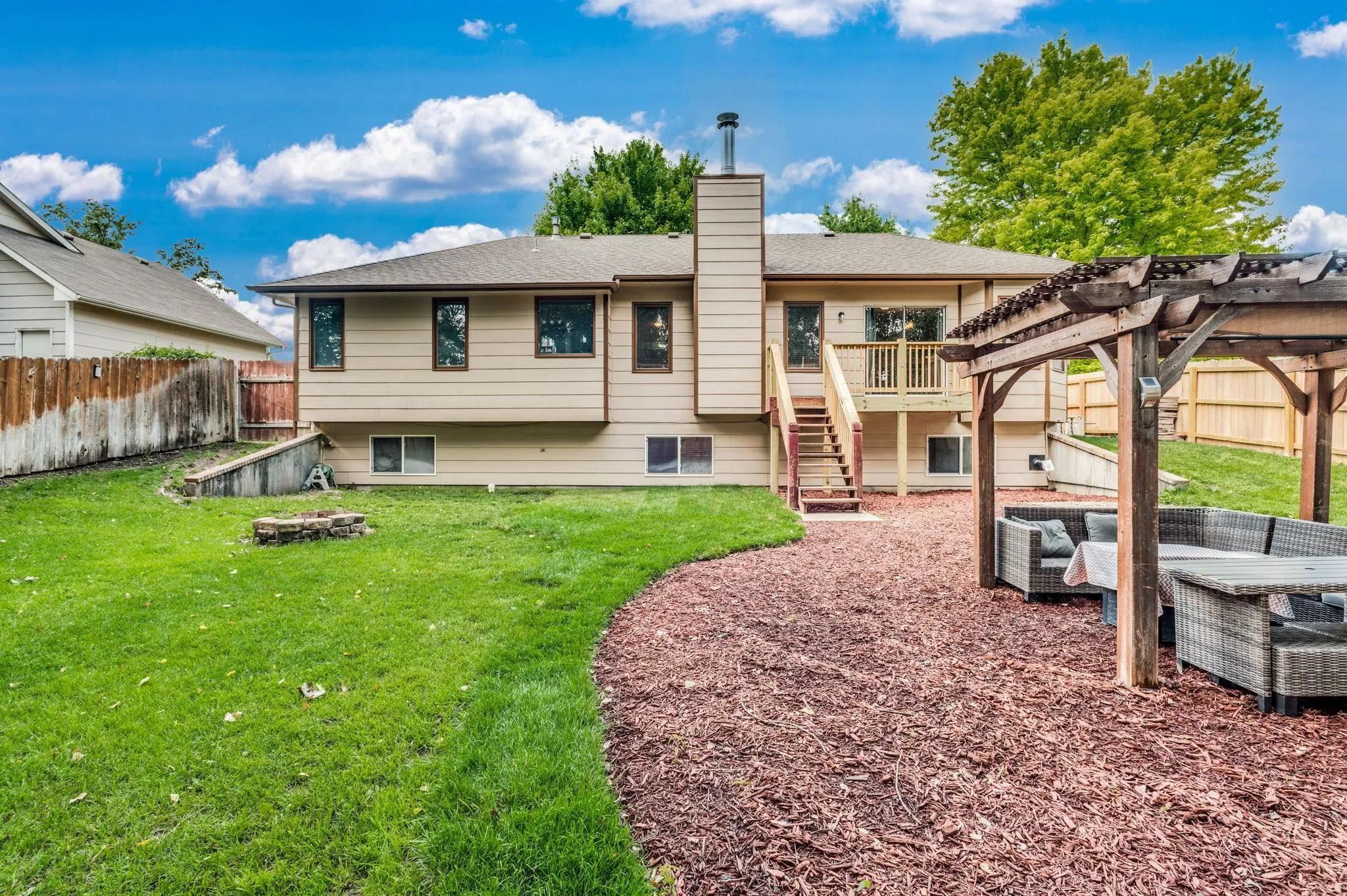 Wichita, Kansas 67212, United States, 5 Bedrooms Bedrooms, ,3 BathroomsBathrooms,Residential,Active,150500