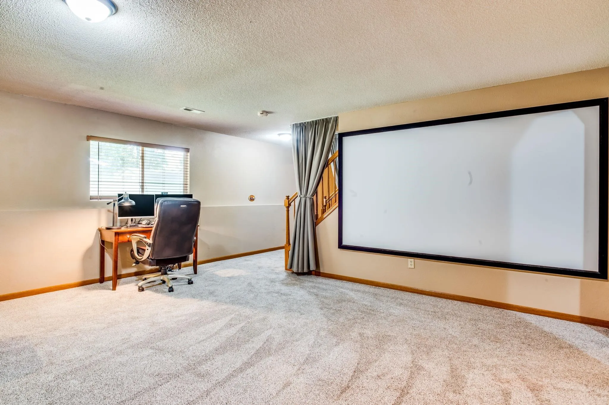 Wichita, Kansas 67212, United States, 5 Bedrooms Bedrooms, ,3 BathroomsBathrooms,Residential,Active,150500