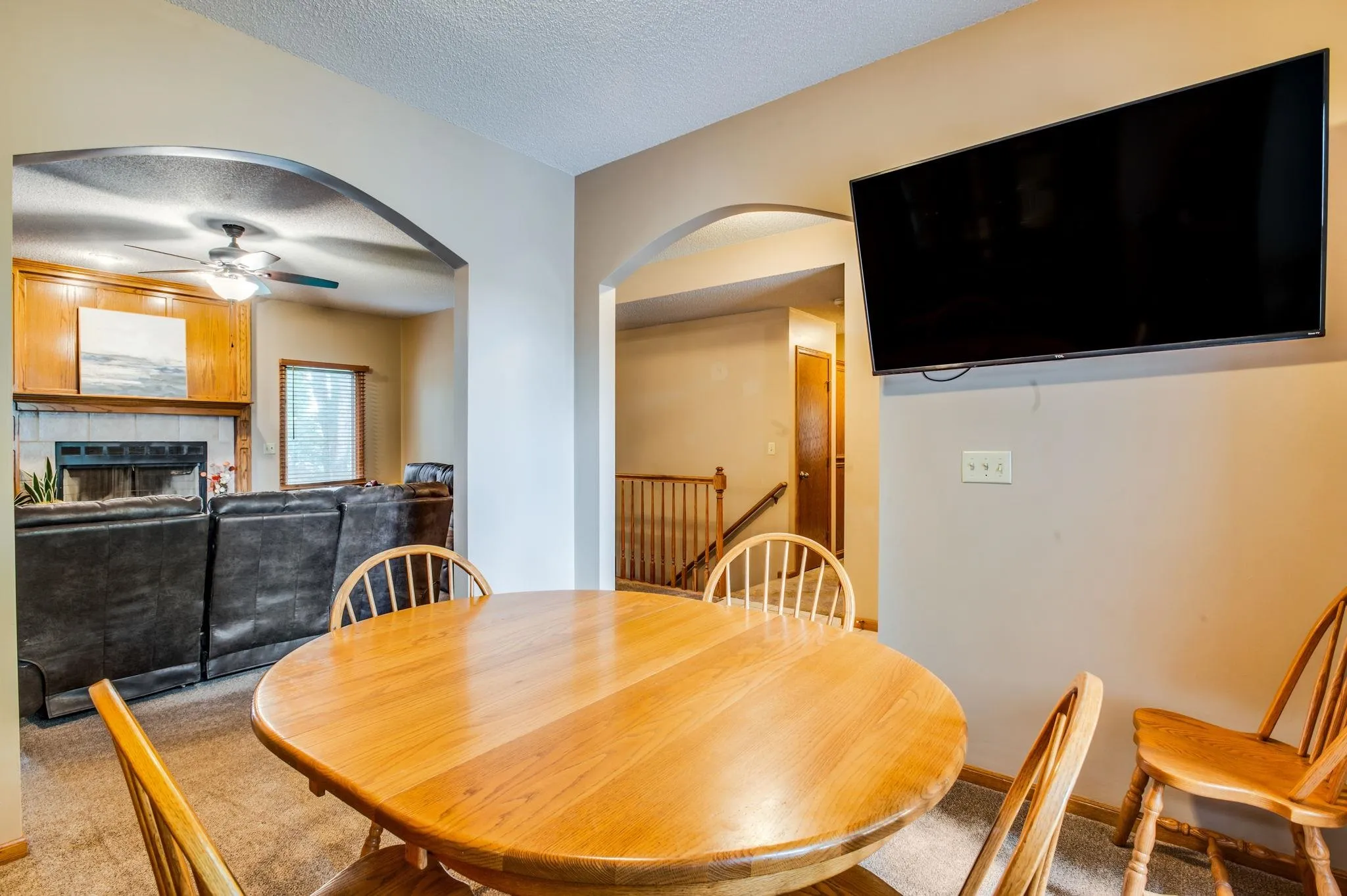 Wichita, Kansas 67212, United States, 5 Bedrooms Bedrooms, ,3 BathroomsBathrooms,Residential,Active,150500