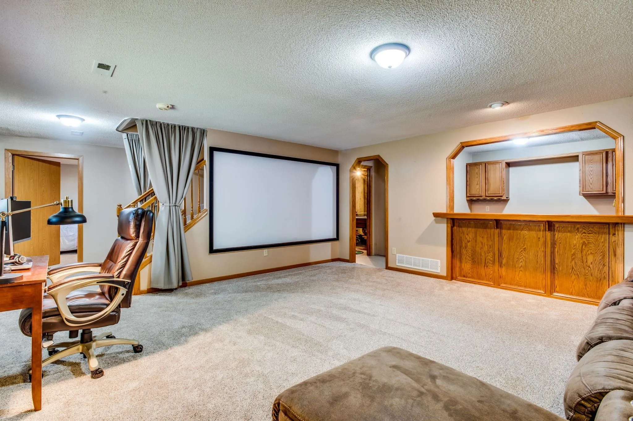 Wichita, Kansas 67212, United States, 5 Bedrooms Bedrooms, ,3 BathroomsBathrooms,Residential,Active,150500