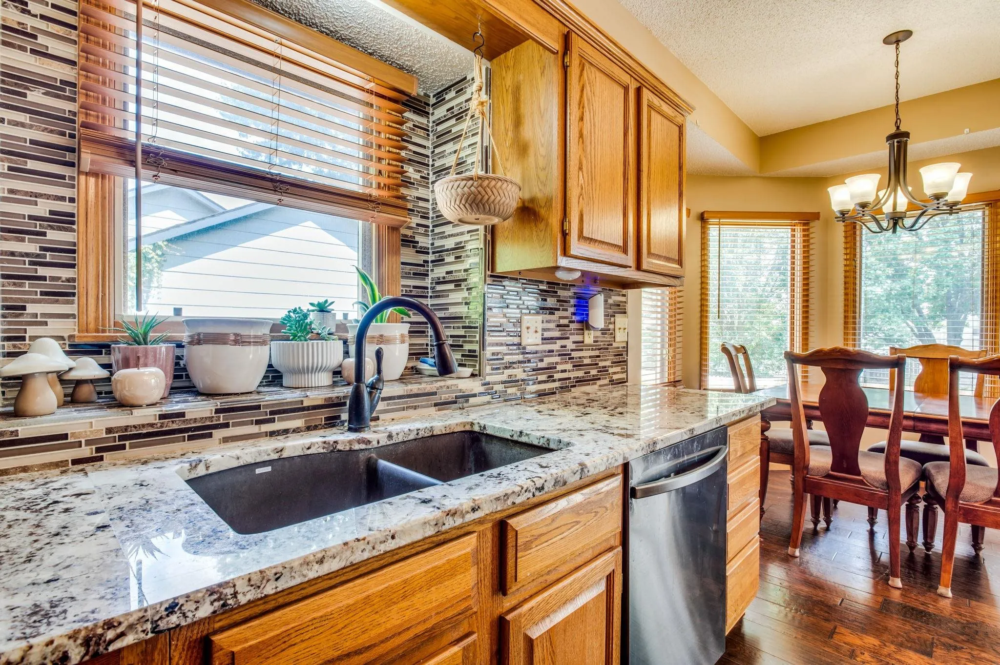 Wichita, Kansas 67212, United States, 5 Bedrooms Bedrooms, ,3 BathroomsBathrooms,Residential,Active,150500