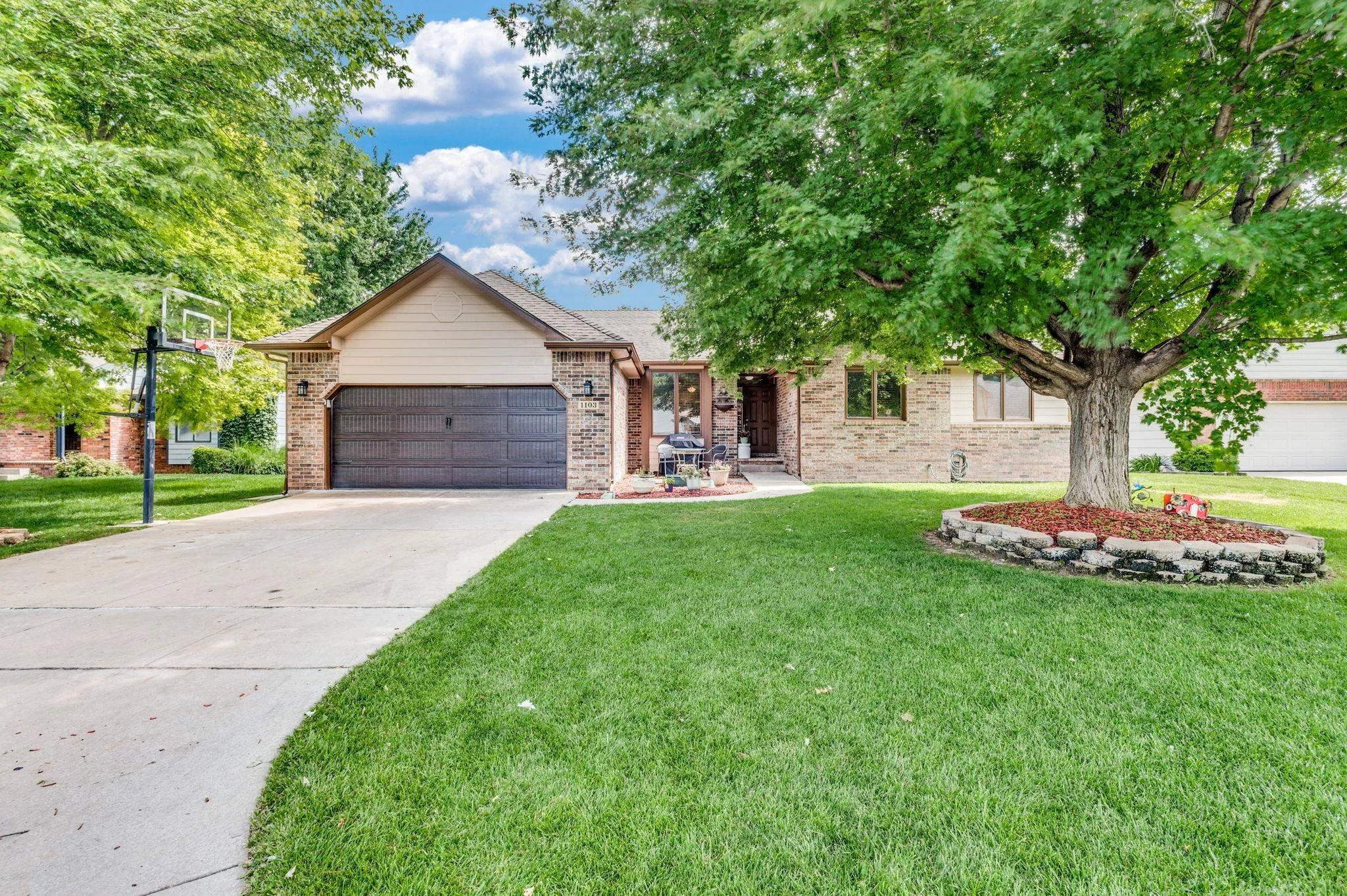 Wichita, Kansas 67212, United States, 5 Bedrooms Bedrooms, ,3 BathroomsBathrooms,Residential,Active,150500