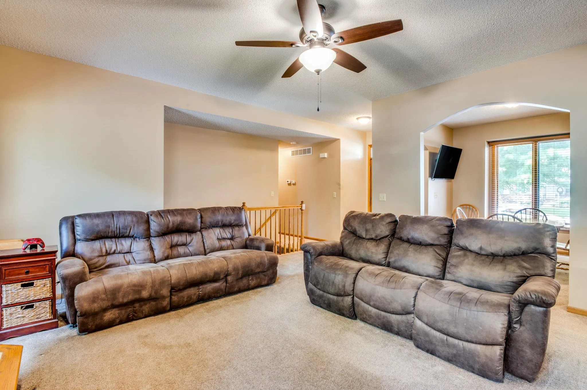 Wichita, Kansas 67212, United States, 5 Bedrooms Bedrooms, ,3 BathroomsBathrooms,Residential,Active,150500