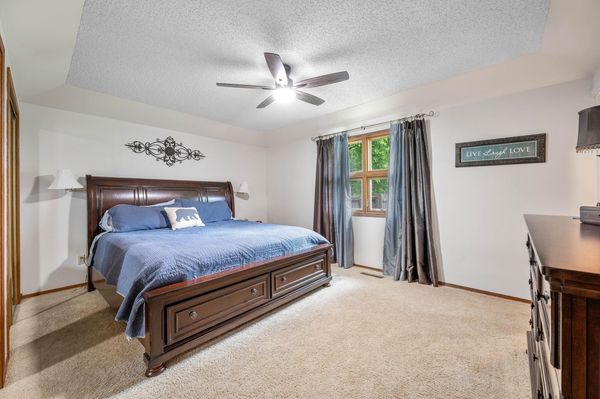 3222 Mourning Dove Ln, Newton, Kansas image 18