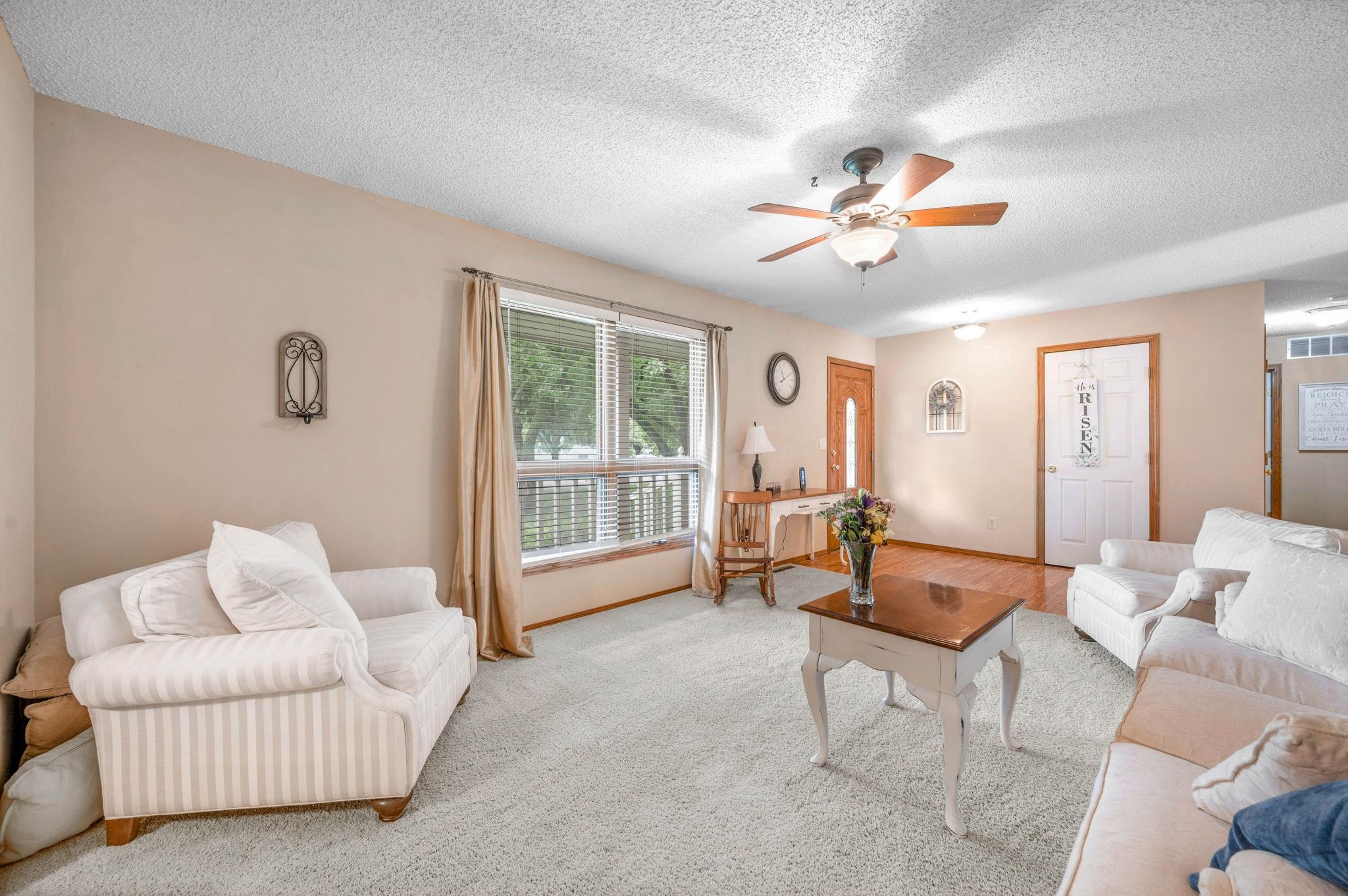 3222 Mourning Dove Ln, Newton, Kansas image 8