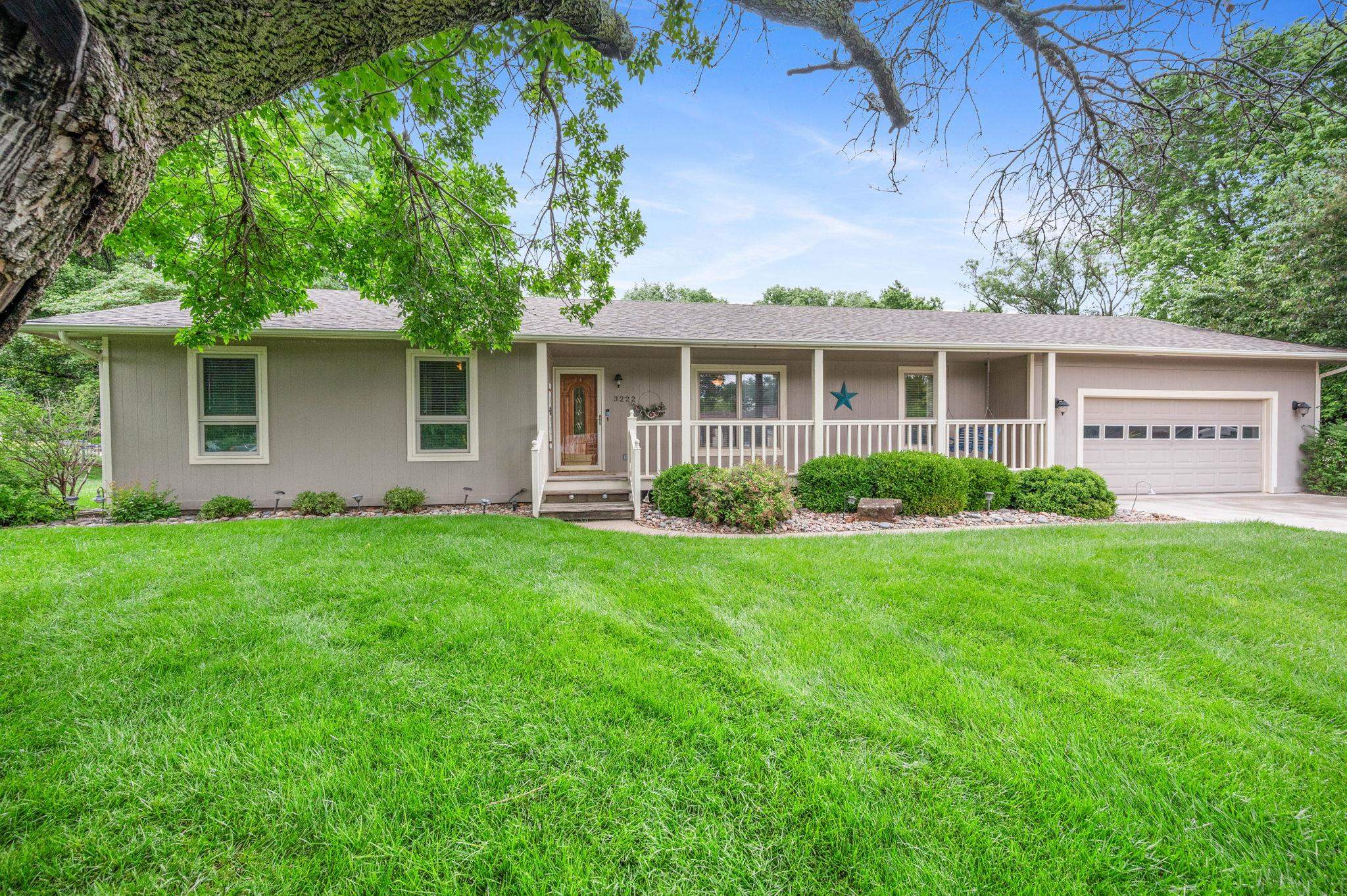 3222 Mourning Dove Ln, Newton, Kansas image 4
