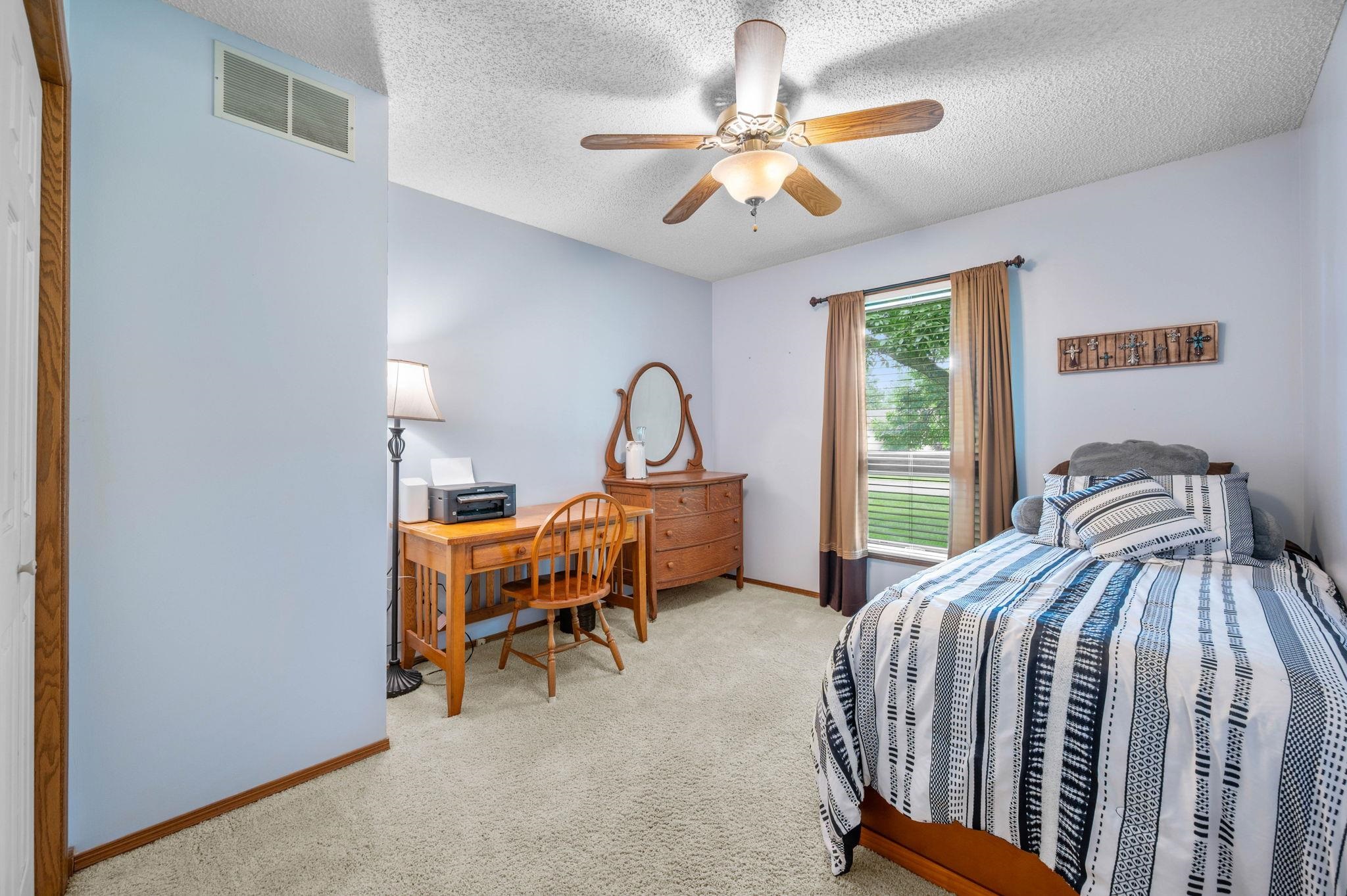 3222 Mourning Dove Ln, Newton, Kansas image 21
