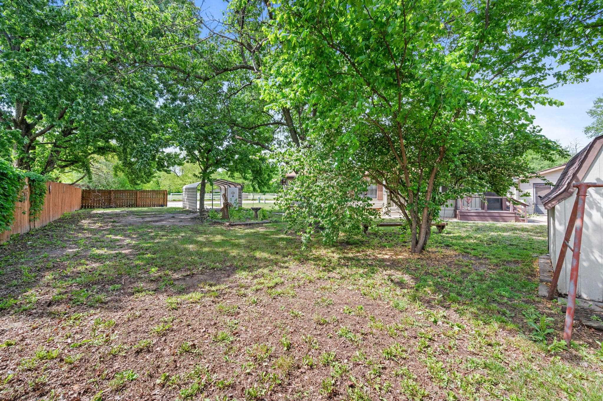 4866 S Bluff St, Wichita, Kansas image 26
