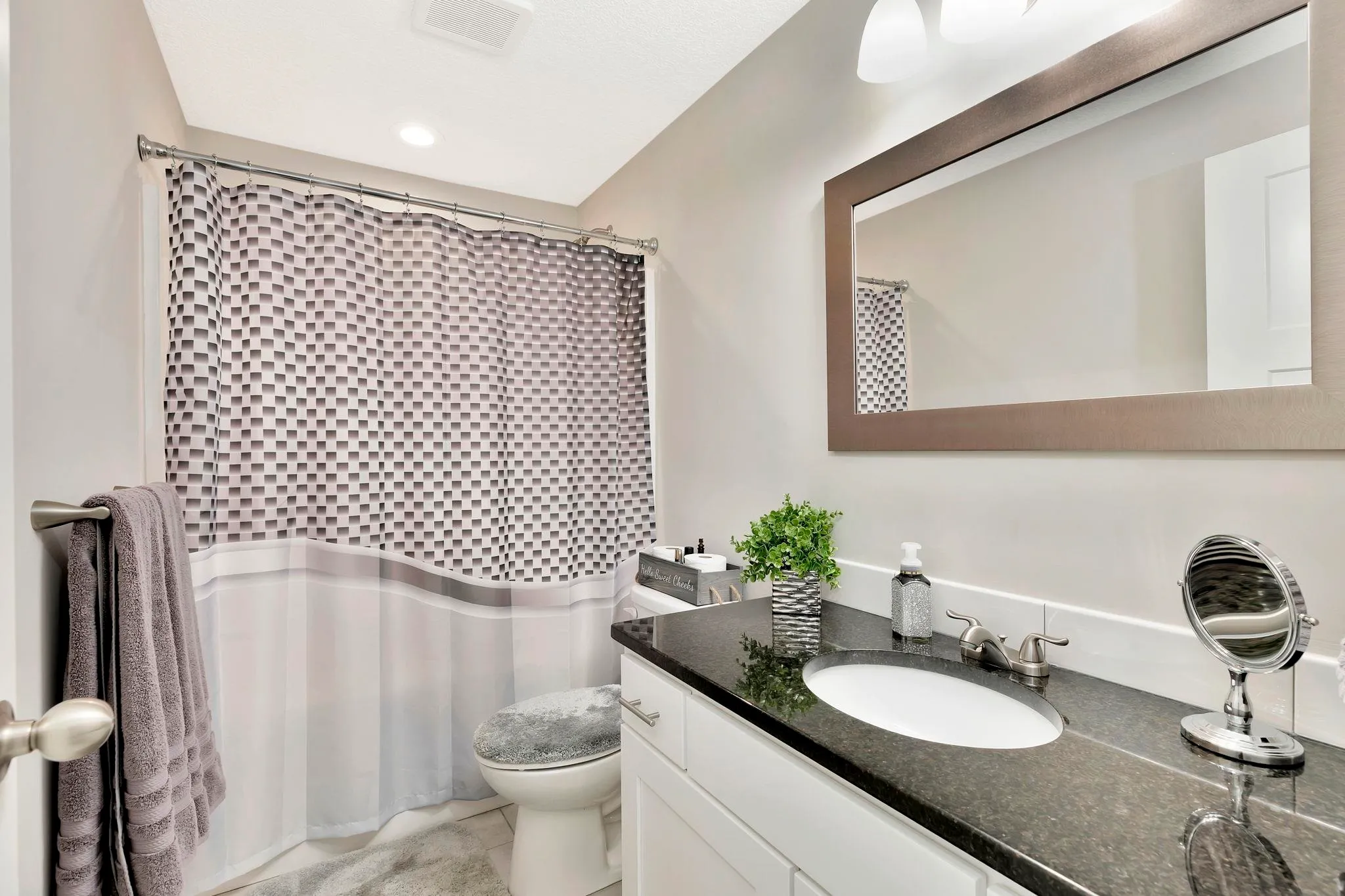 Park City, Kansas 67219, United States, 4 Bedrooms Bedrooms, ,3 BathroomsBathrooms,Residential,Active,179892