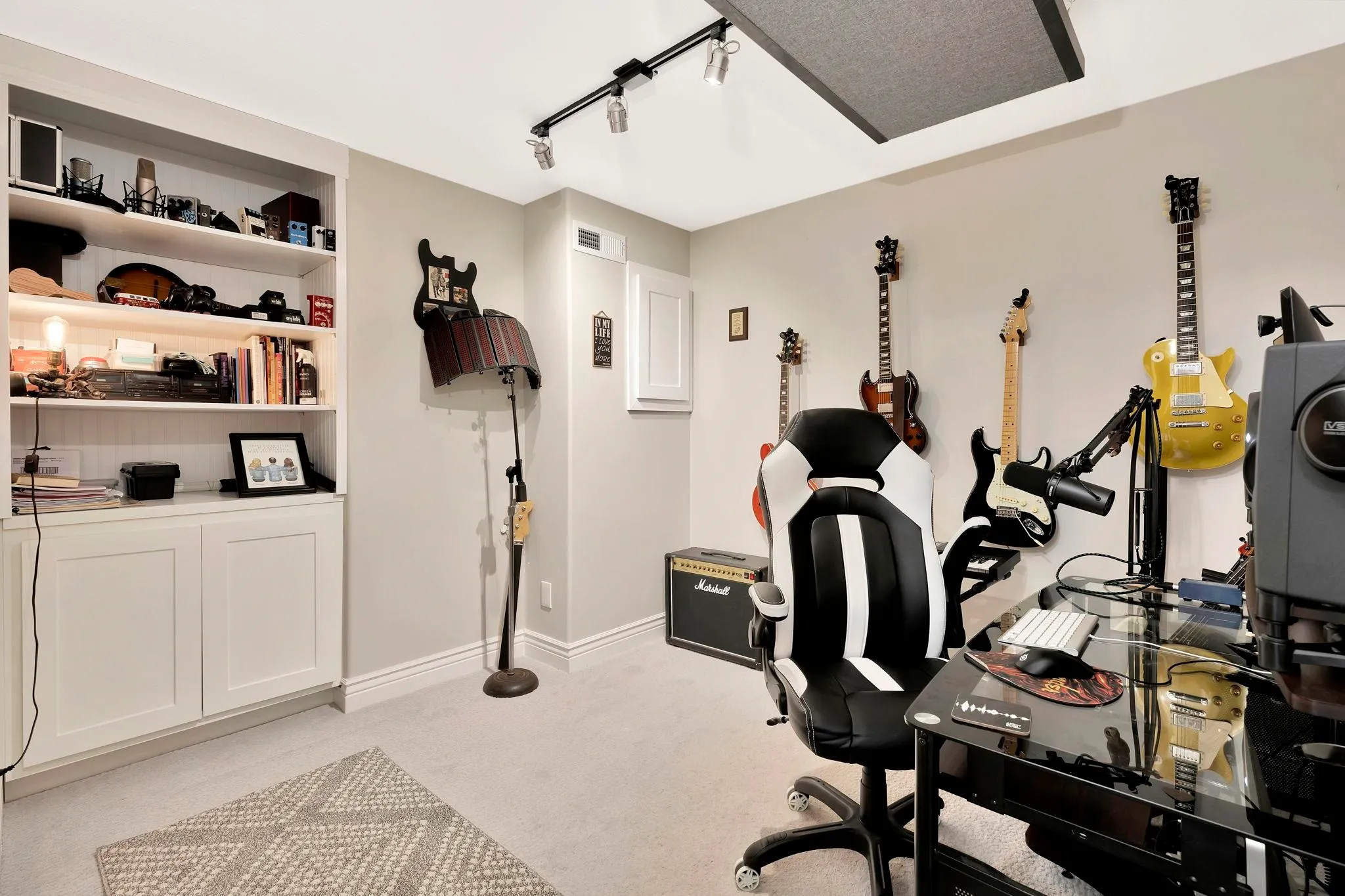 Park City, Kansas 67219, United States, 4 Bedrooms Bedrooms, ,3 BathroomsBathrooms,Residential,Active,179892