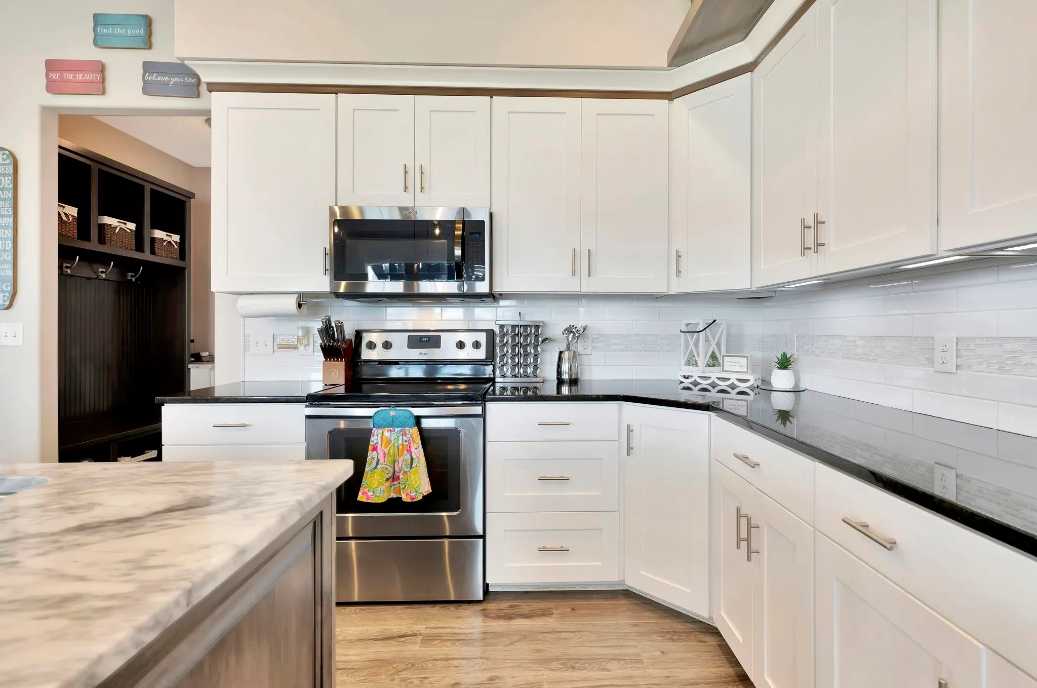 Park City, Kansas 67219, United States, 4 Bedrooms Bedrooms, ,3 BathroomsBathrooms,Residential,Active,179892