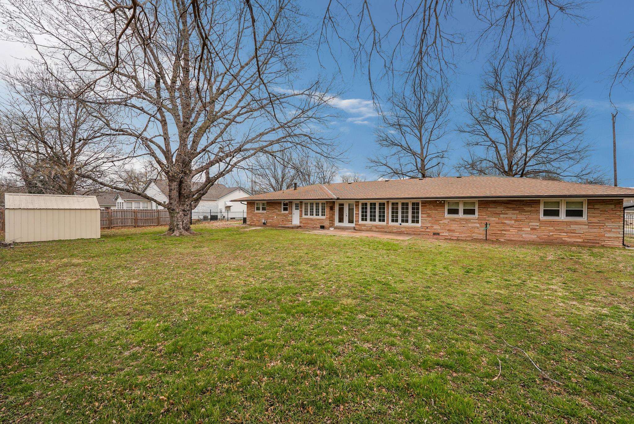 1740 W 3rd Ave, El Dorado, Kansas image 29
