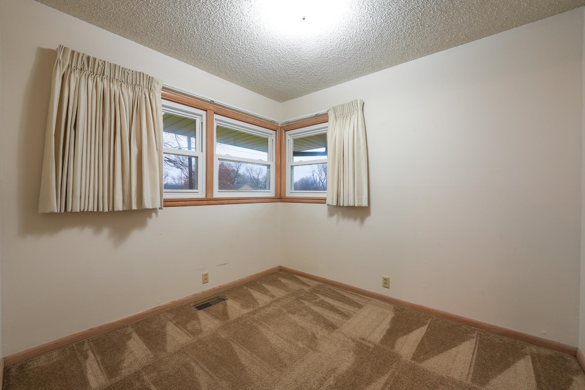 1740 W 3rd Ave, El Dorado, Kansas image 20