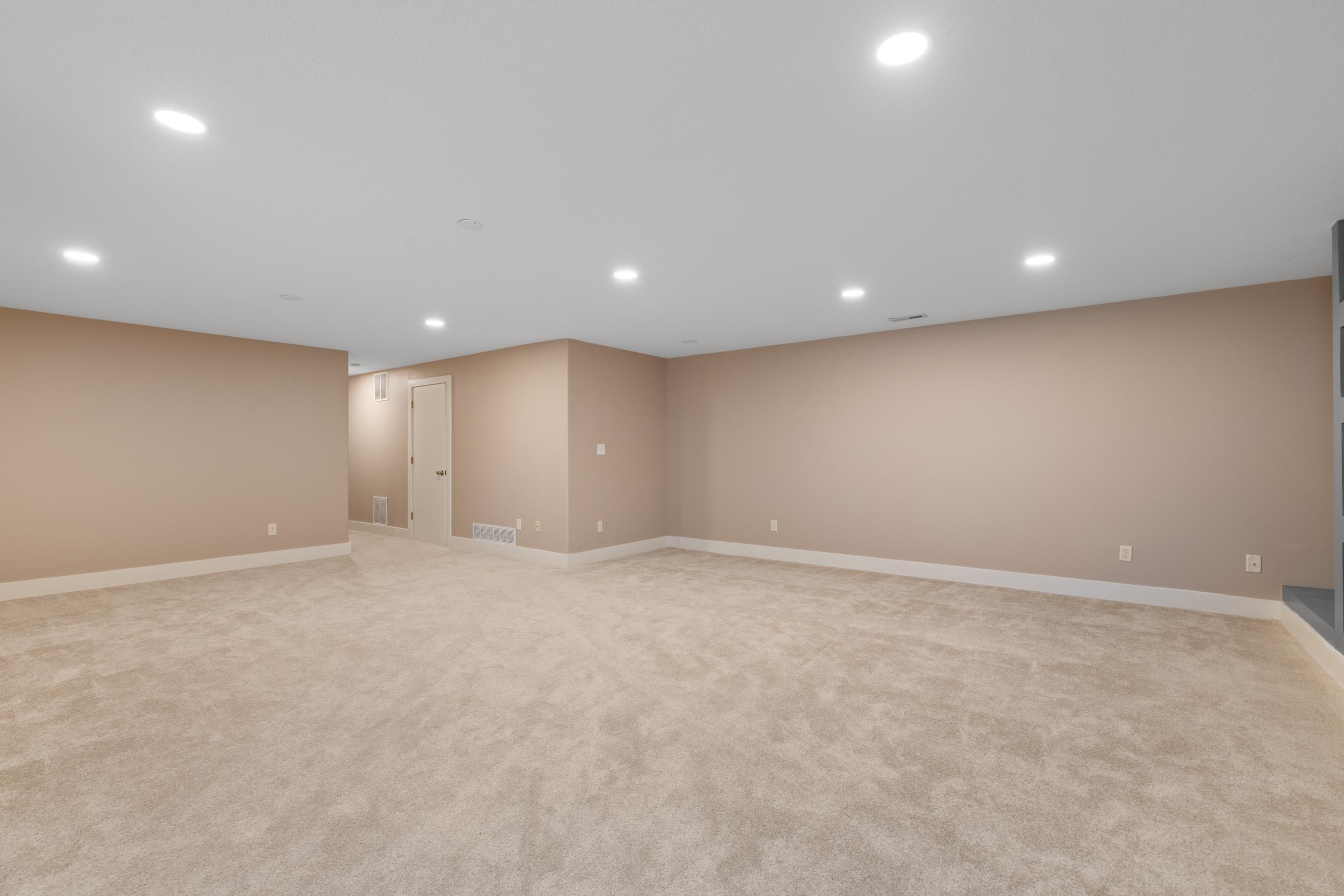 10213 E Stafford Ct, Wichita, Kansas image 24