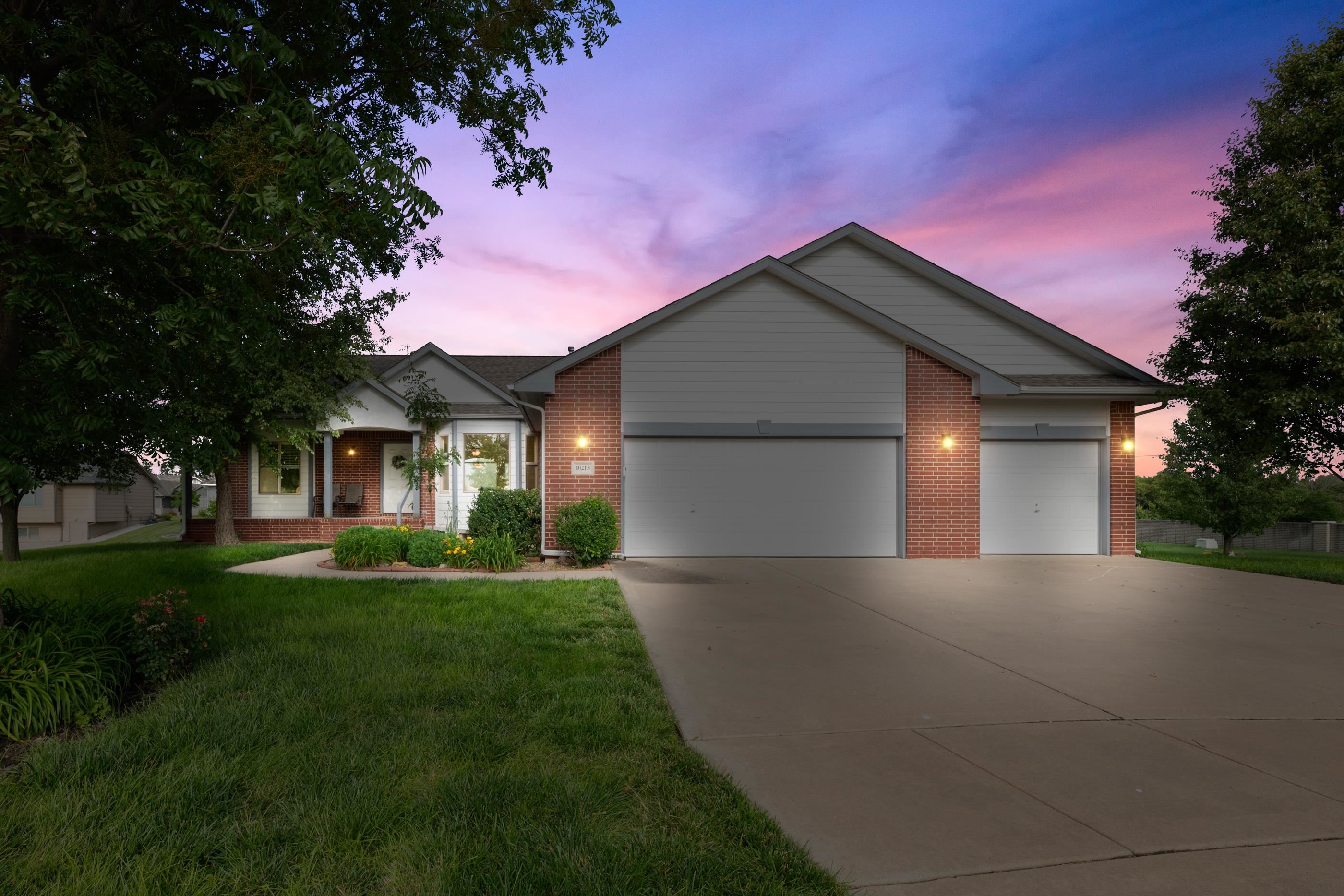10213 E Stafford Ct, Wichita, Kansas image 1
