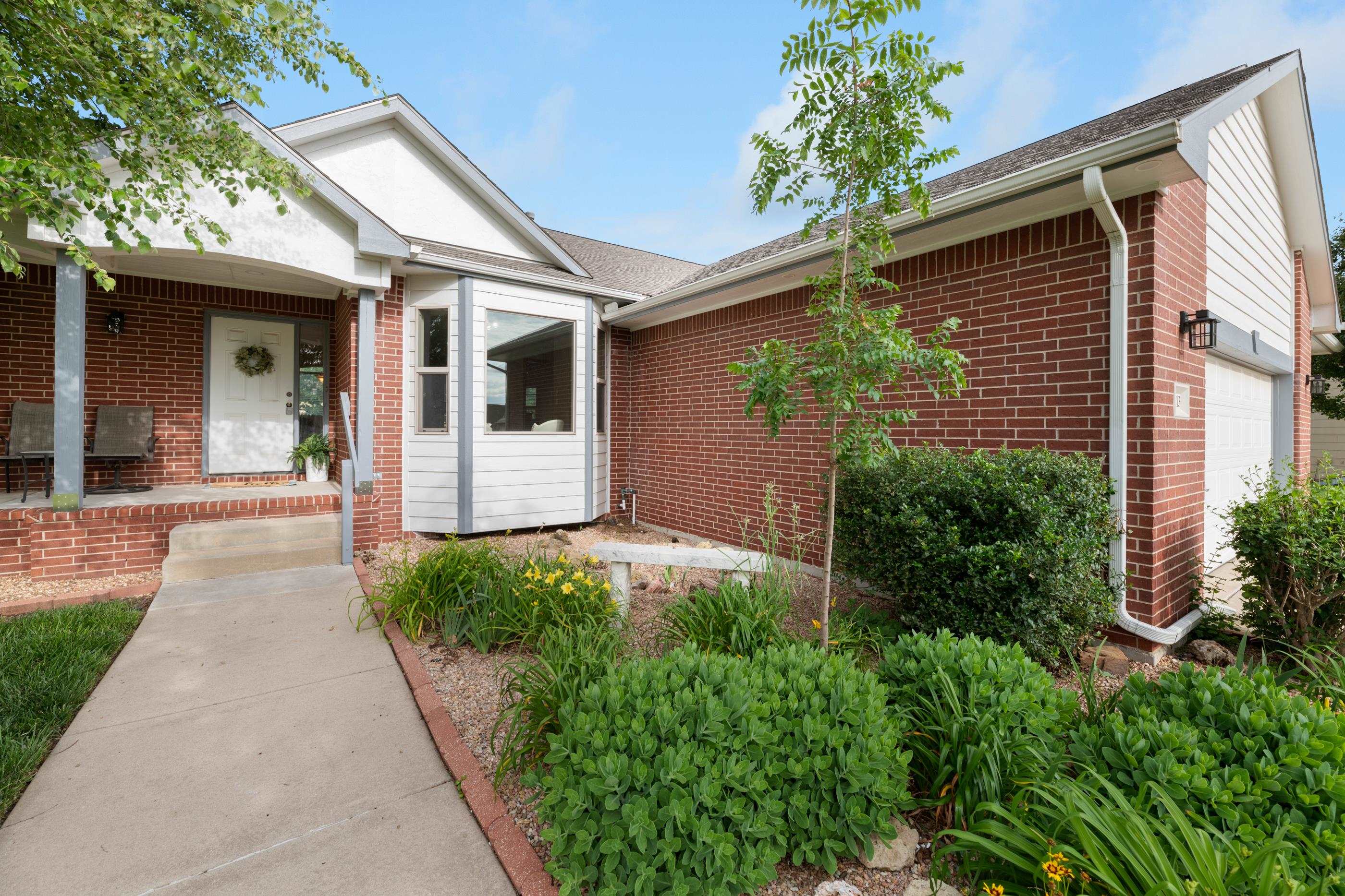 10213 E Stafford Ct, Wichita, Kansas image 2