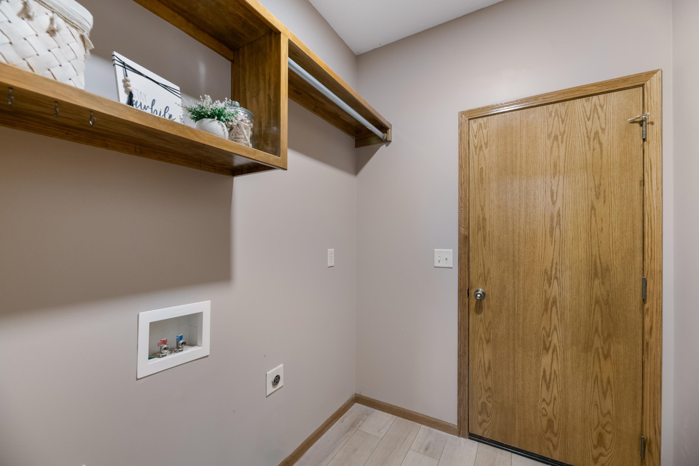 10213 E Stafford Ct, Wichita, Kansas image 23