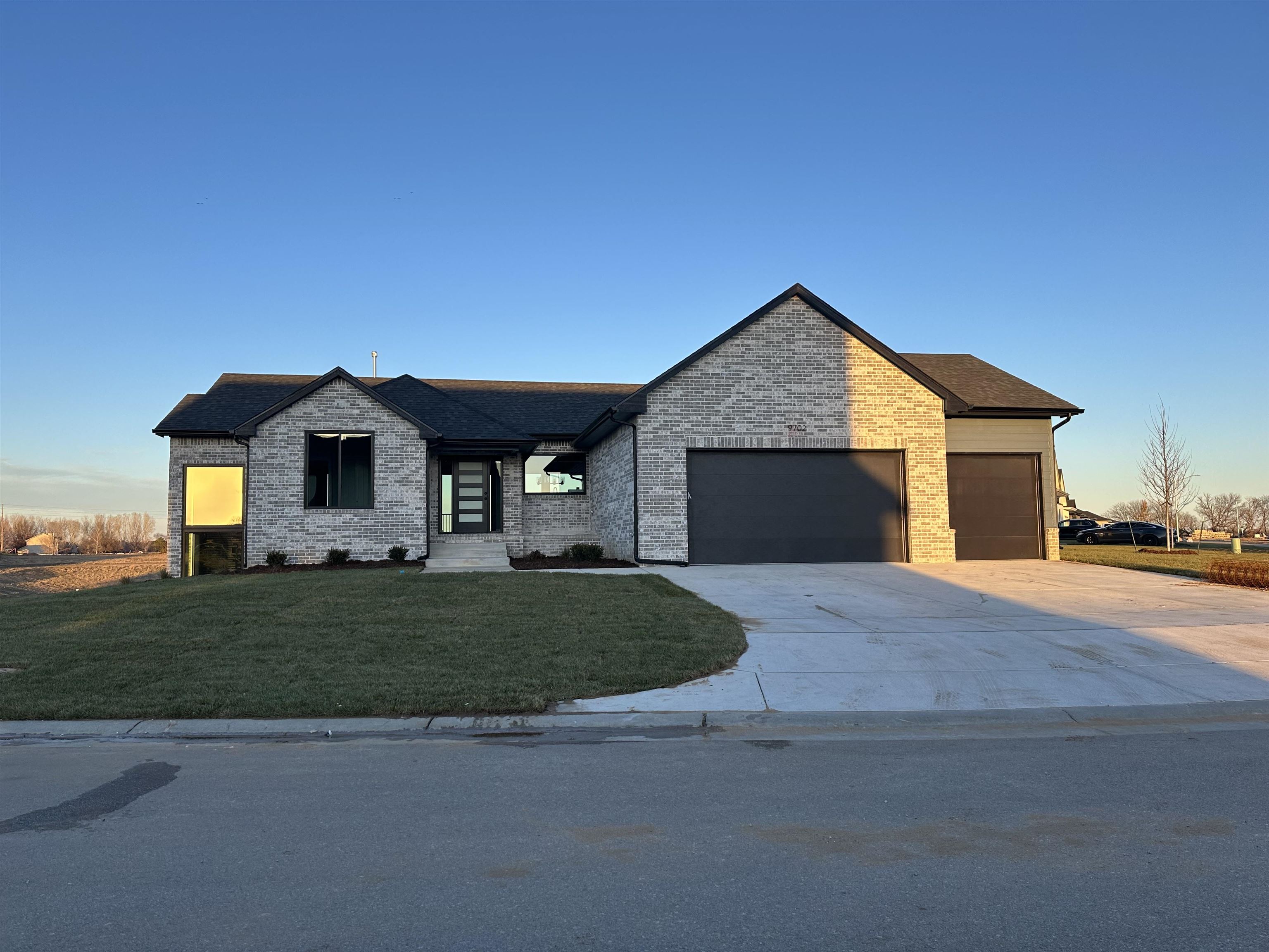 9702 W Wilkinson St, Maize, Kansas image 1