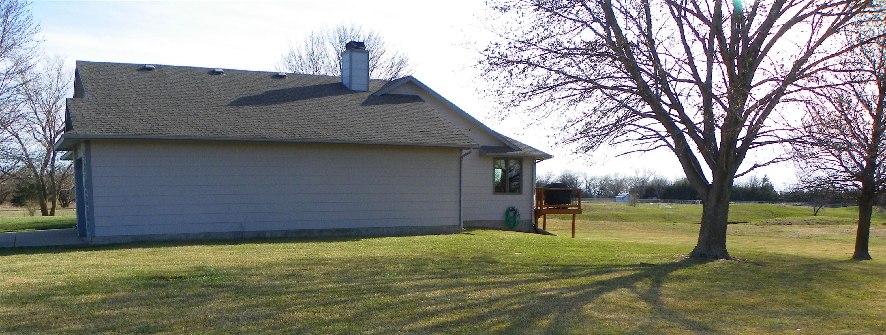 9111 N Osage St, Valley Center, Kansas image 8