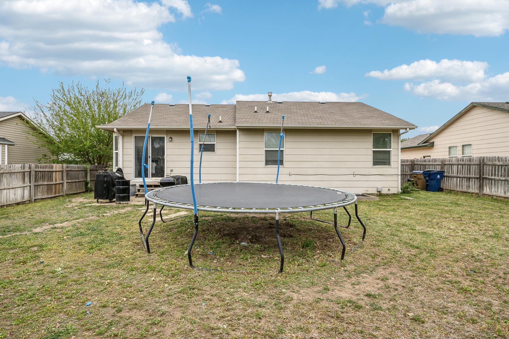1419 E Hurley St, Haysville, Kansas image 24
