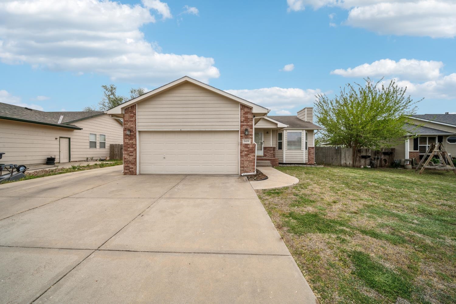 1419 E Hurley St, Haysville, Kansas image 1