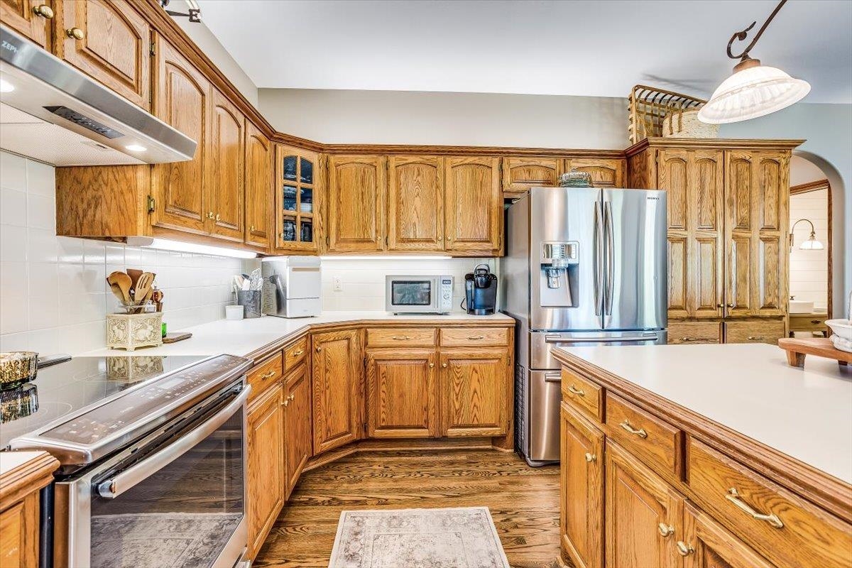 Derby, Kansas 67037, United States, 4 Bedrooms Bedrooms, ,4 BathroomsBathrooms,Residential,Pending,59174