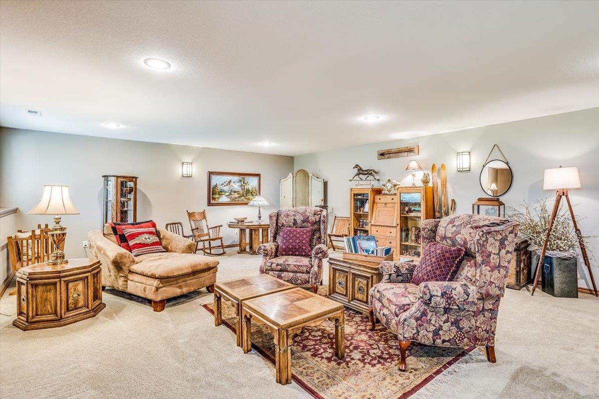 Derby, Kansas 67037, United States, 4 Bedrooms Bedrooms, ,4 BathroomsBathrooms,Residential,Pending,59174