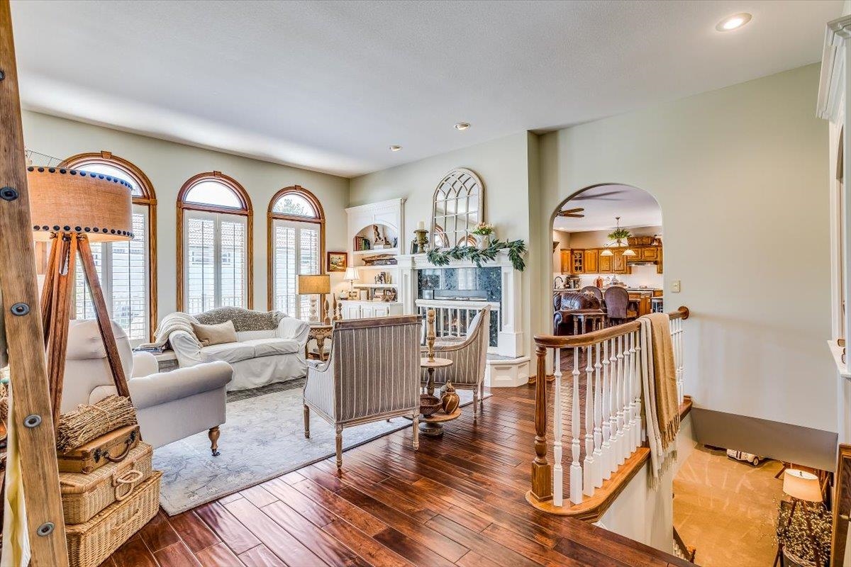 Derby, Kansas 67037, United States, 4 Bedrooms Bedrooms, ,4 BathroomsBathrooms,Residential,Pending,59174