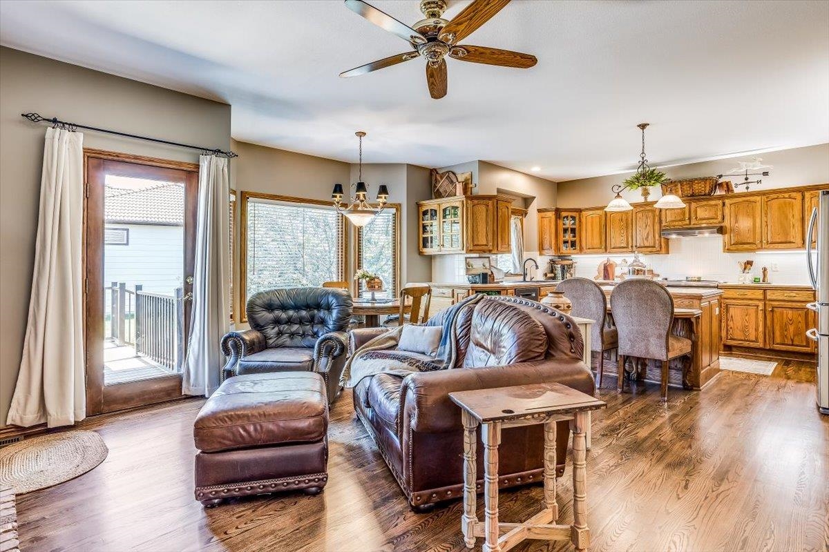 Derby, Kansas 67037, United States, 4 Bedrooms Bedrooms, ,4 BathroomsBathrooms,Residential,Pending,59174