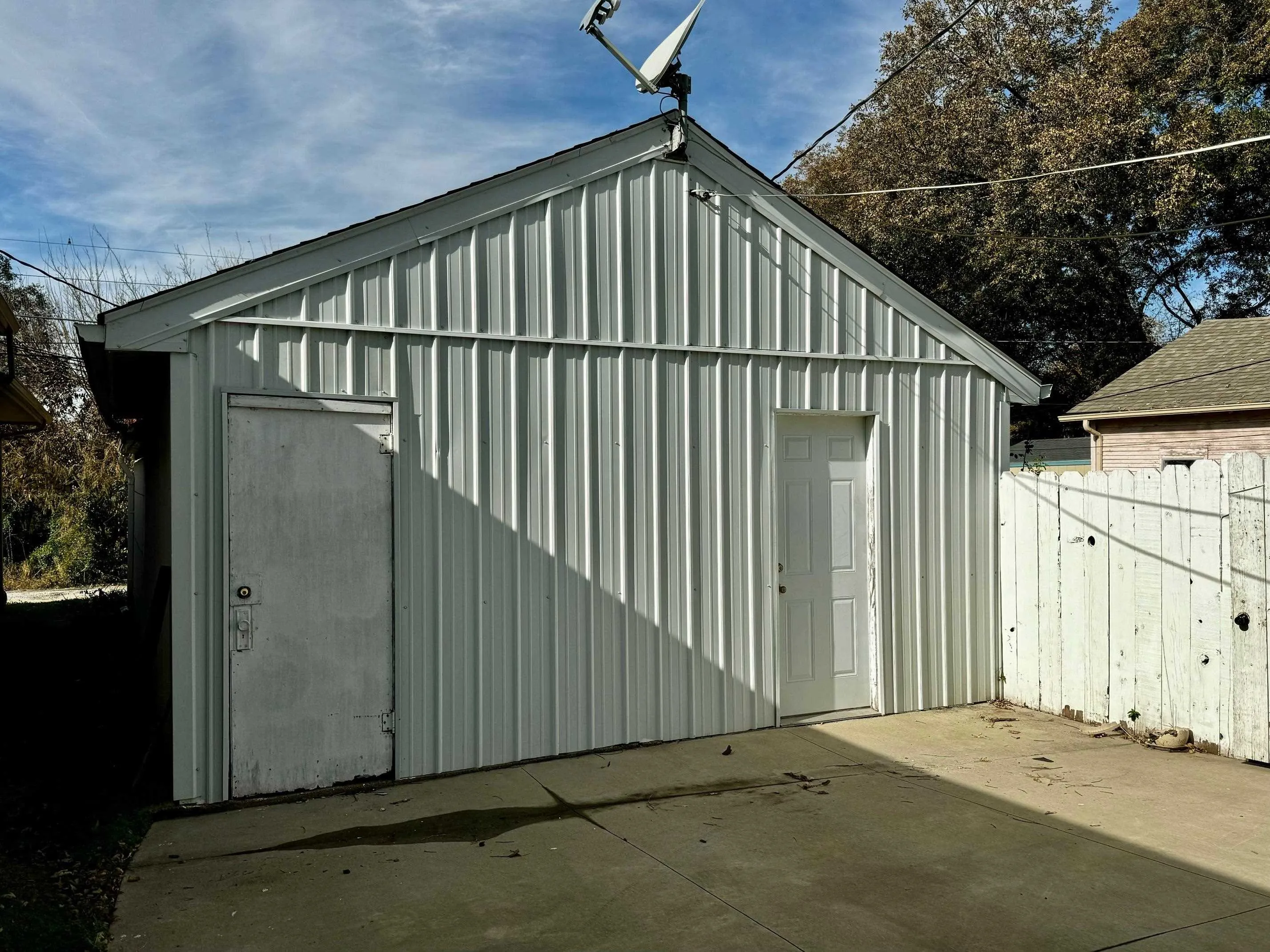 Wellington, Kansas 67152, United States, 3 Bedrooms Bedrooms, ,2 BathroomsBathrooms,Residential,Active,246640