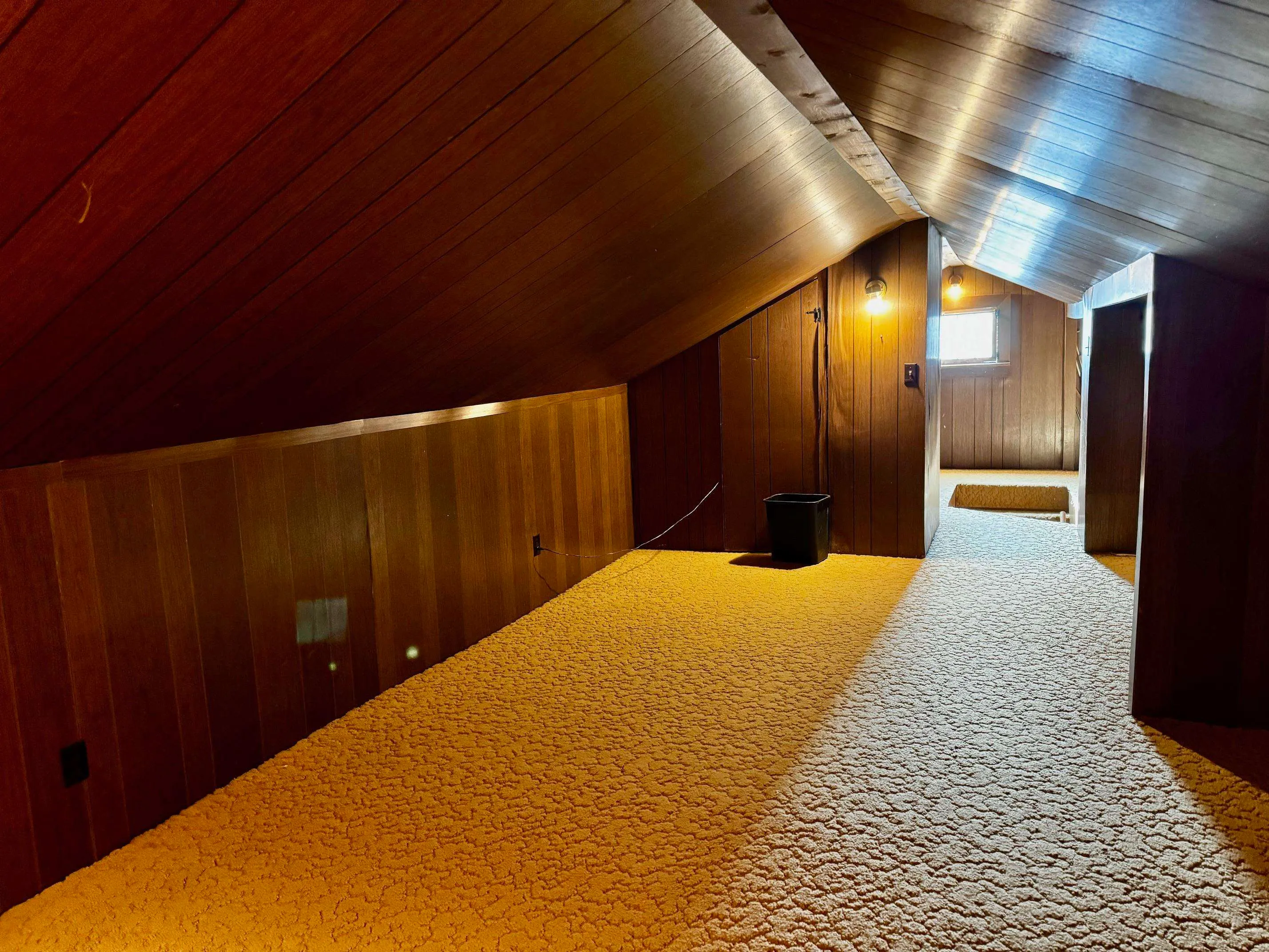 Wellington, Kansas 67152, United States, 3 Bedrooms Bedrooms, ,2 BathroomsBathrooms,Residential,Active,246640