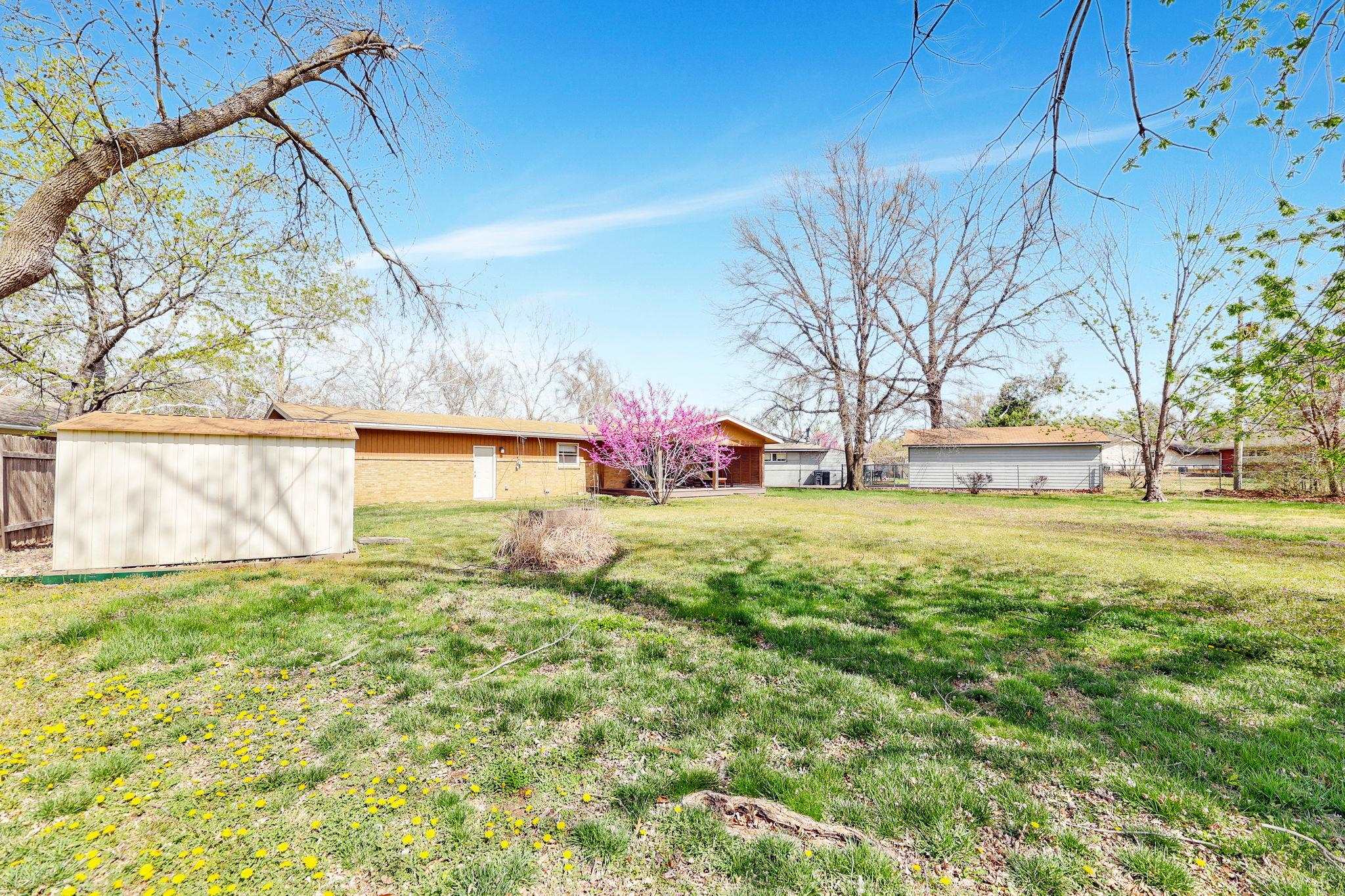 9935 W Binter St, Wichita, Kansas image 28