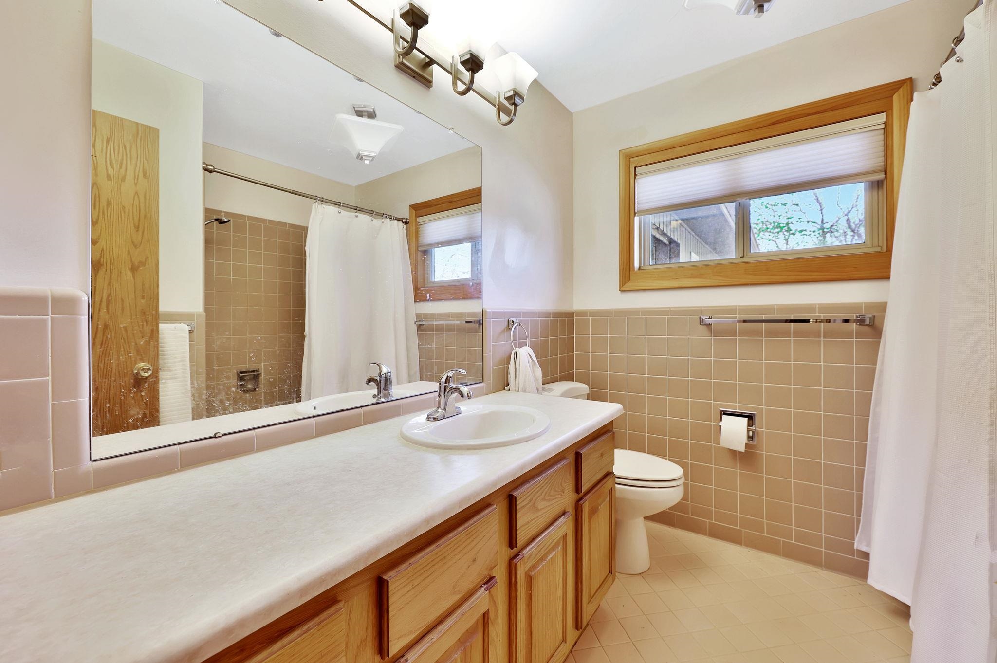 9935 W Binter St, Wichita, Kansas image 18