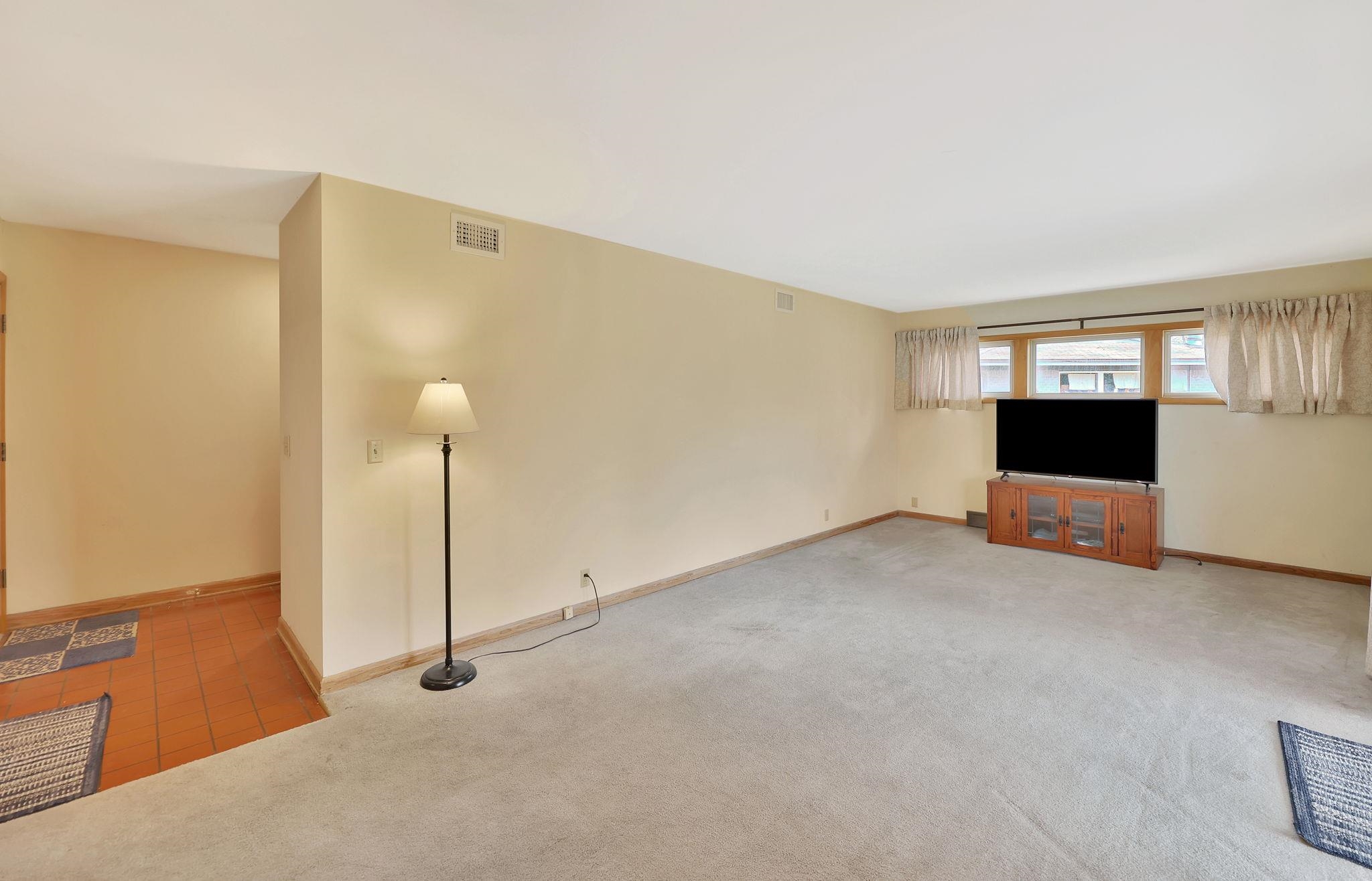 9935 W Binter St, Wichita, Kansas image 4