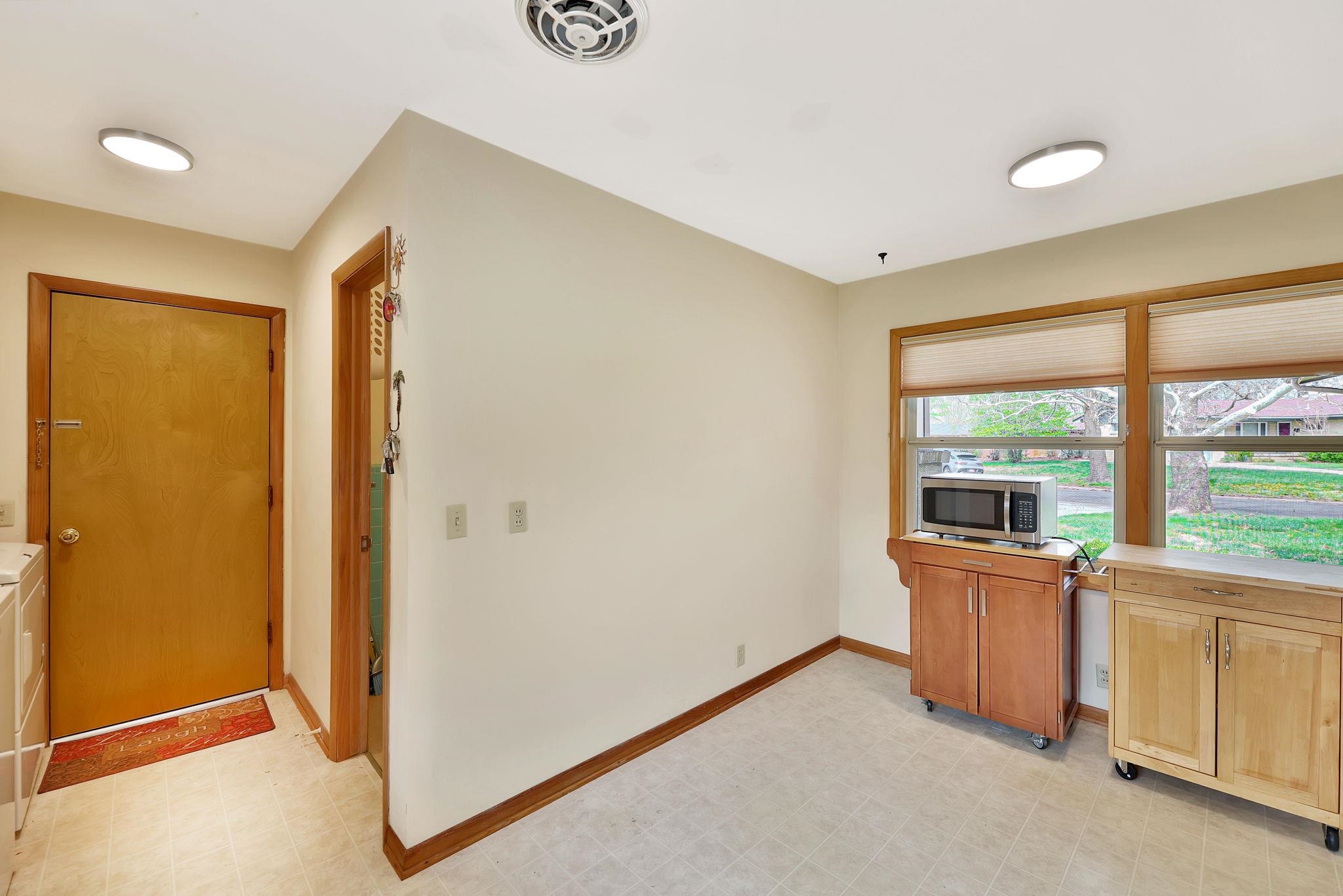 9935 W Binter St, Wichita, Kansas image 7