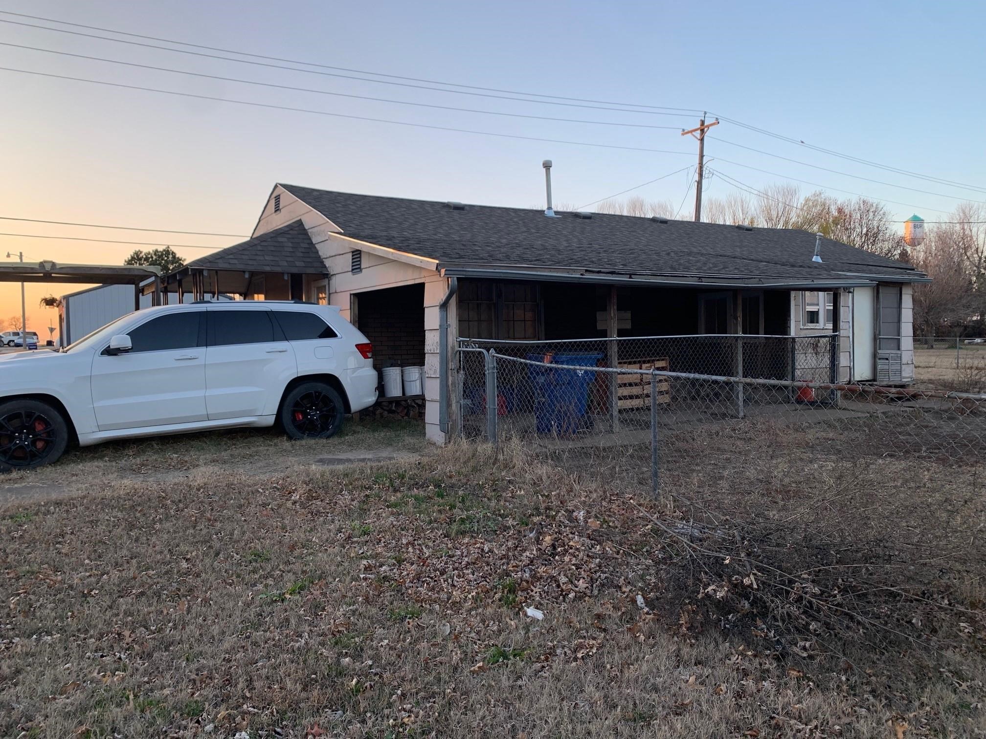 402 W 3rd St, Burden, Kansas image 11