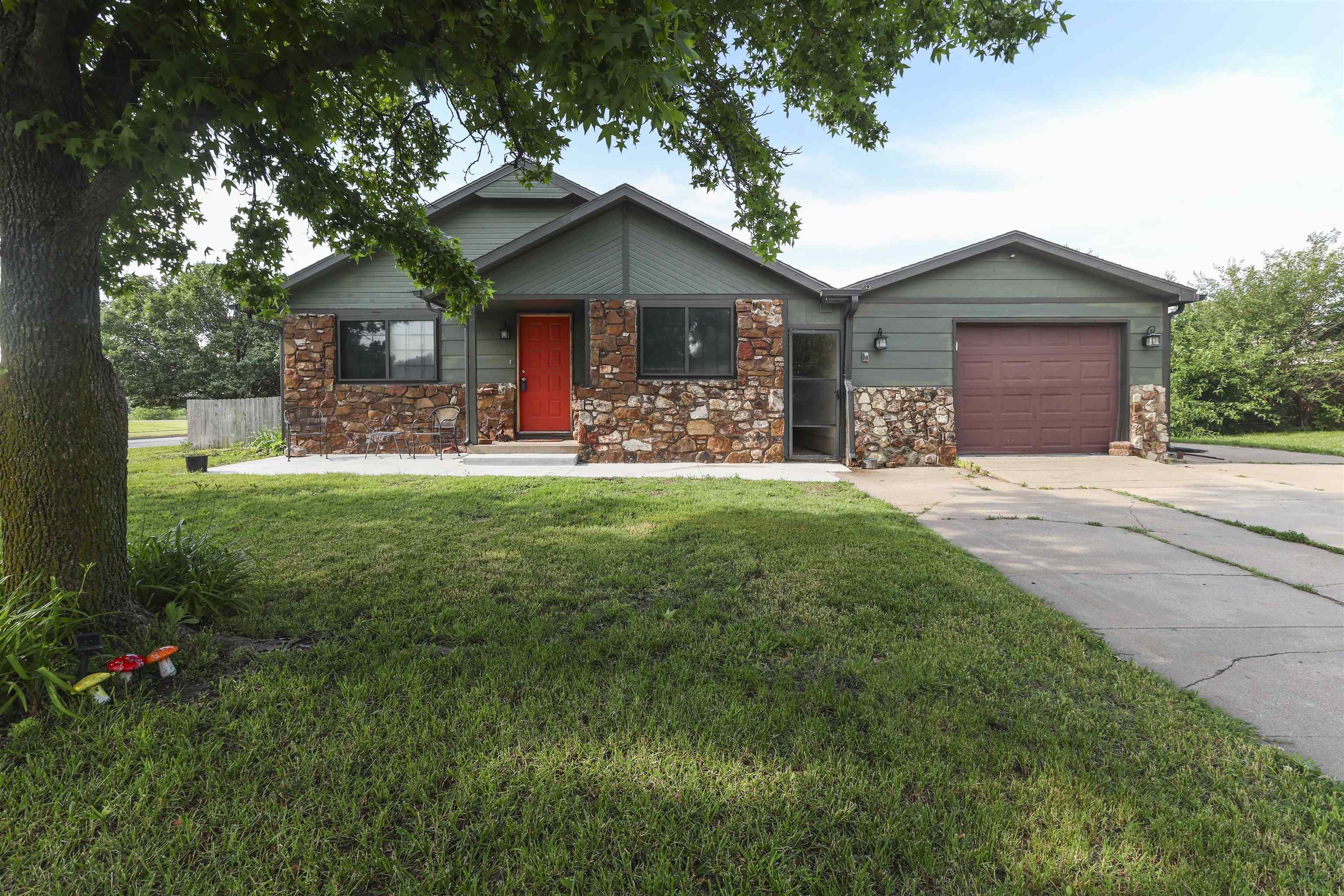 101 Stewart Dr, Goddard, Kansas image 1