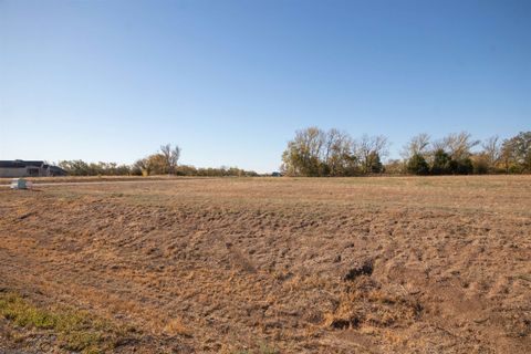 Vacant Land For Sale - LOT 4 Blk F Ph2 Cedar Ranch Estates<br/> Sedgwick County, Derby, KS 67037