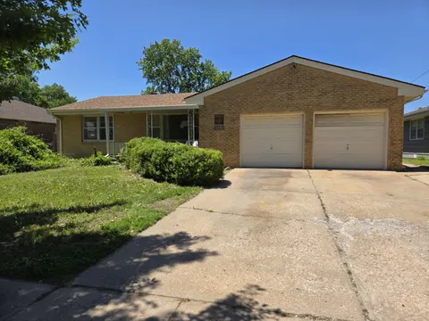 2039 S Volutsia Ave, Wichita, KS MLS: 655330