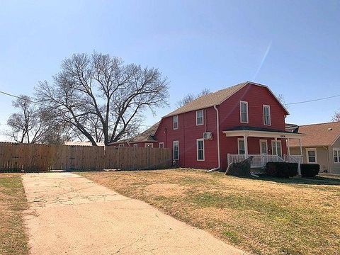 Homes For Sale - 330 E First St<br/> Ottawa County, Minneapolis, KS 67467