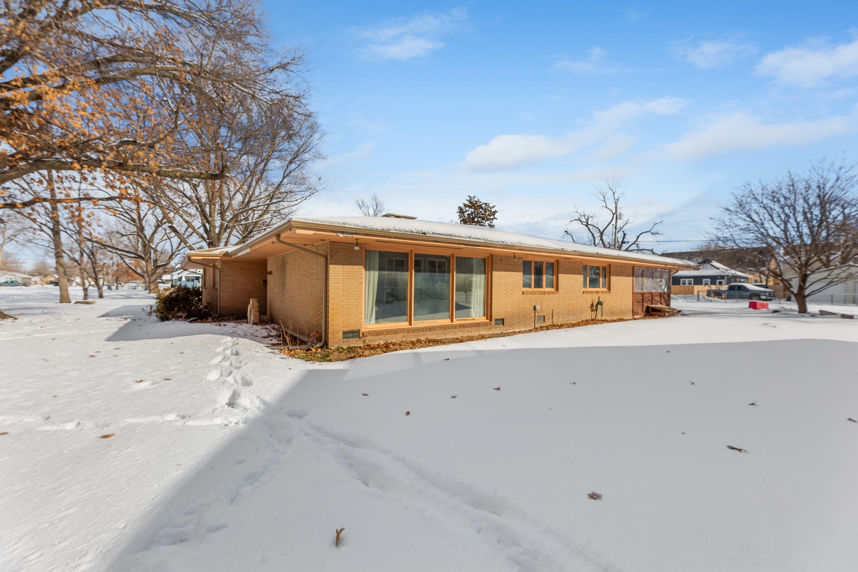 412 Harvey, Halstead, Kansas image 25