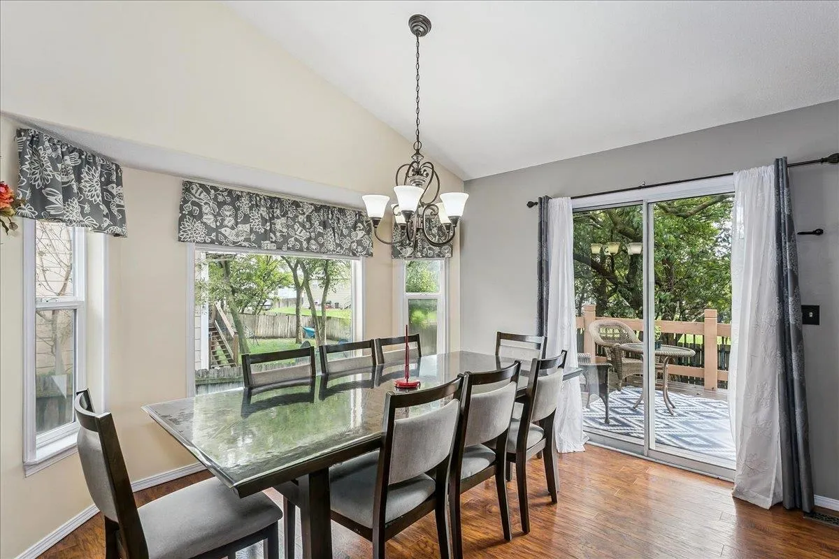 Andover, Kansas 67002, United States, 4 Bedrooms Bedrooms, ,3 BathroomsBathrooms,Residential,Active,239014