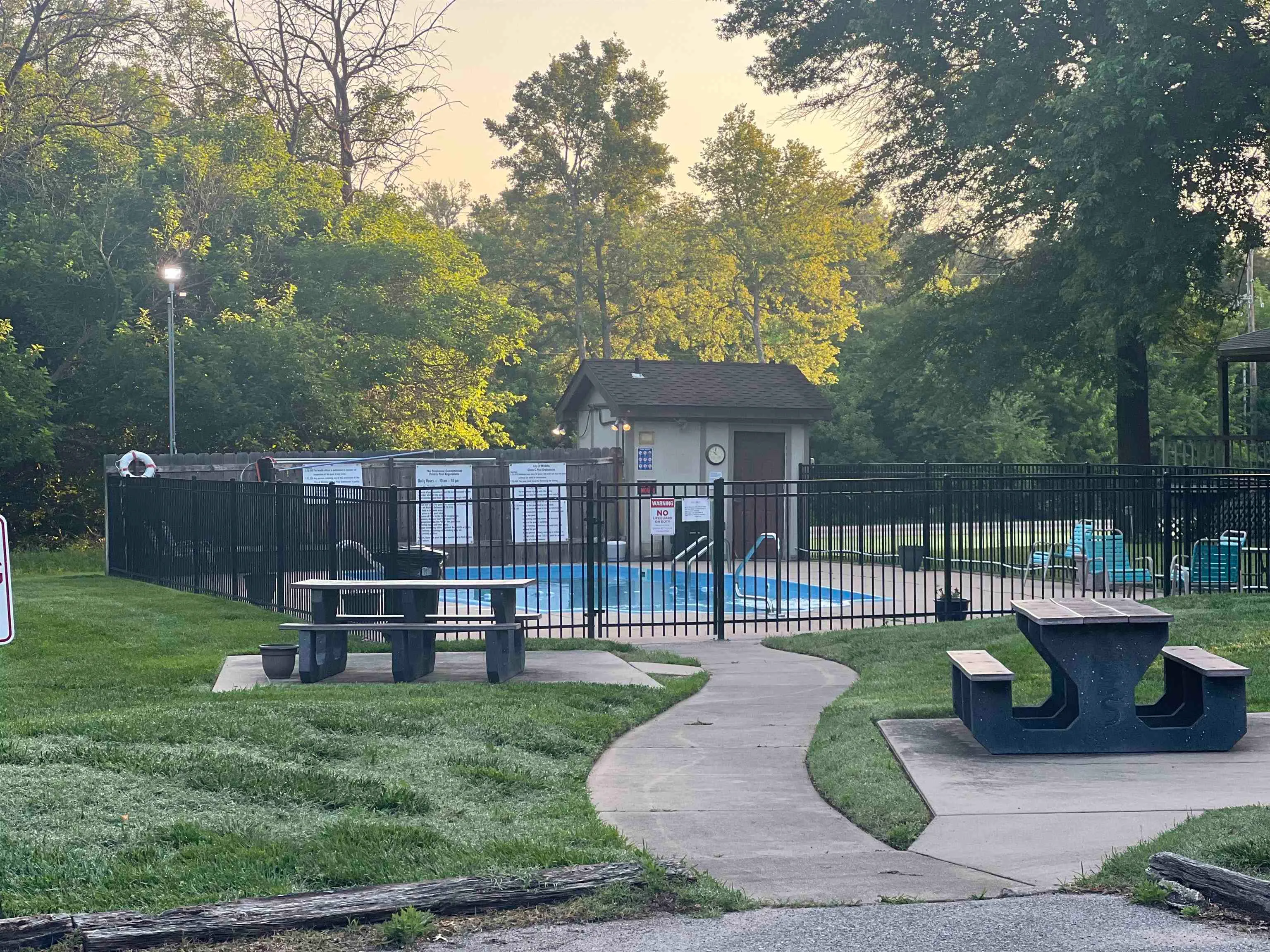 Wichita, Kansas 67215, United States, 2 Bedrooms Bedrooms, ,2 BathroomsBathrooms,Residential,Active,149863