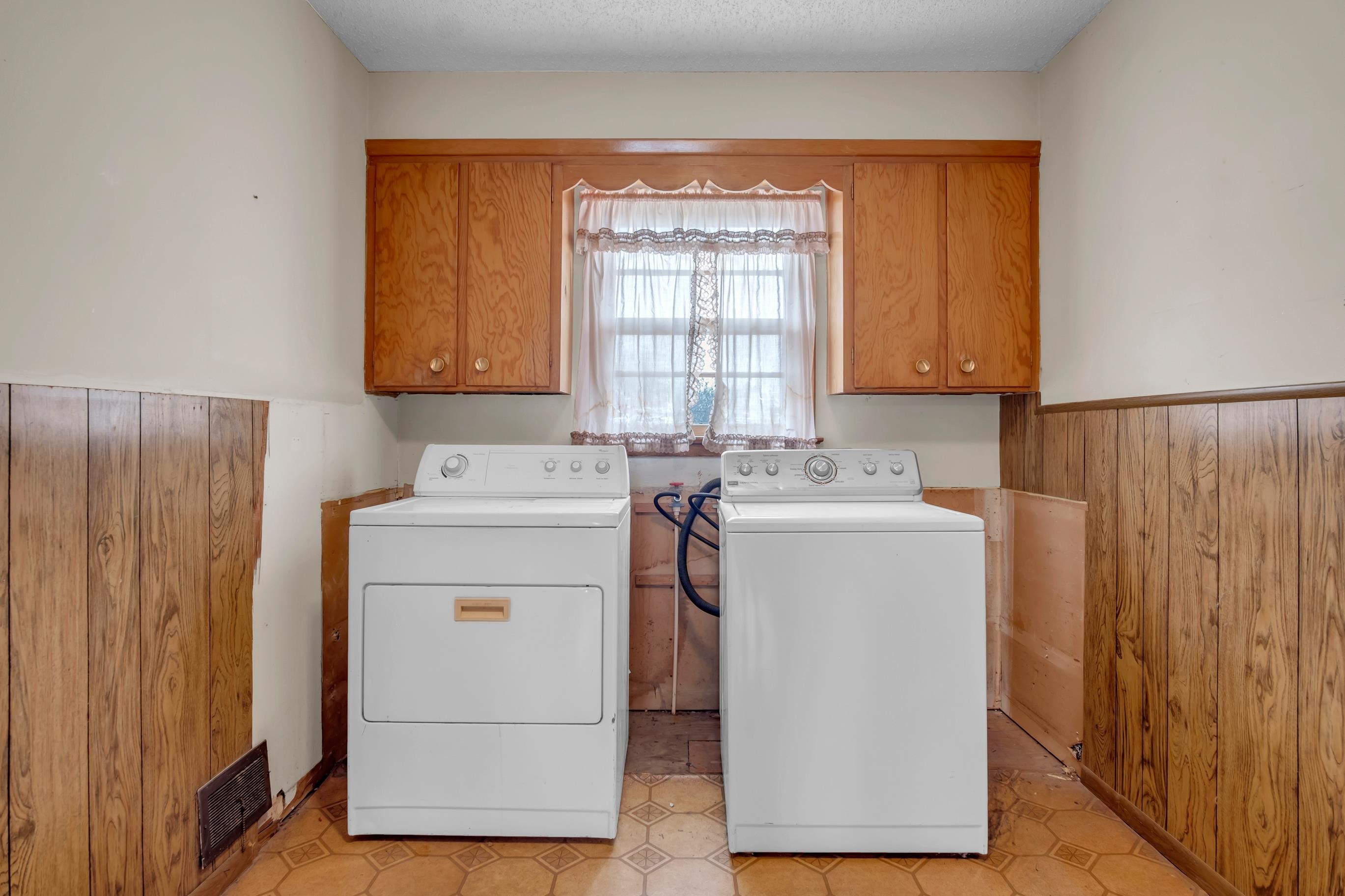 409 N Ash St, Hillsboro, Kansas image 19