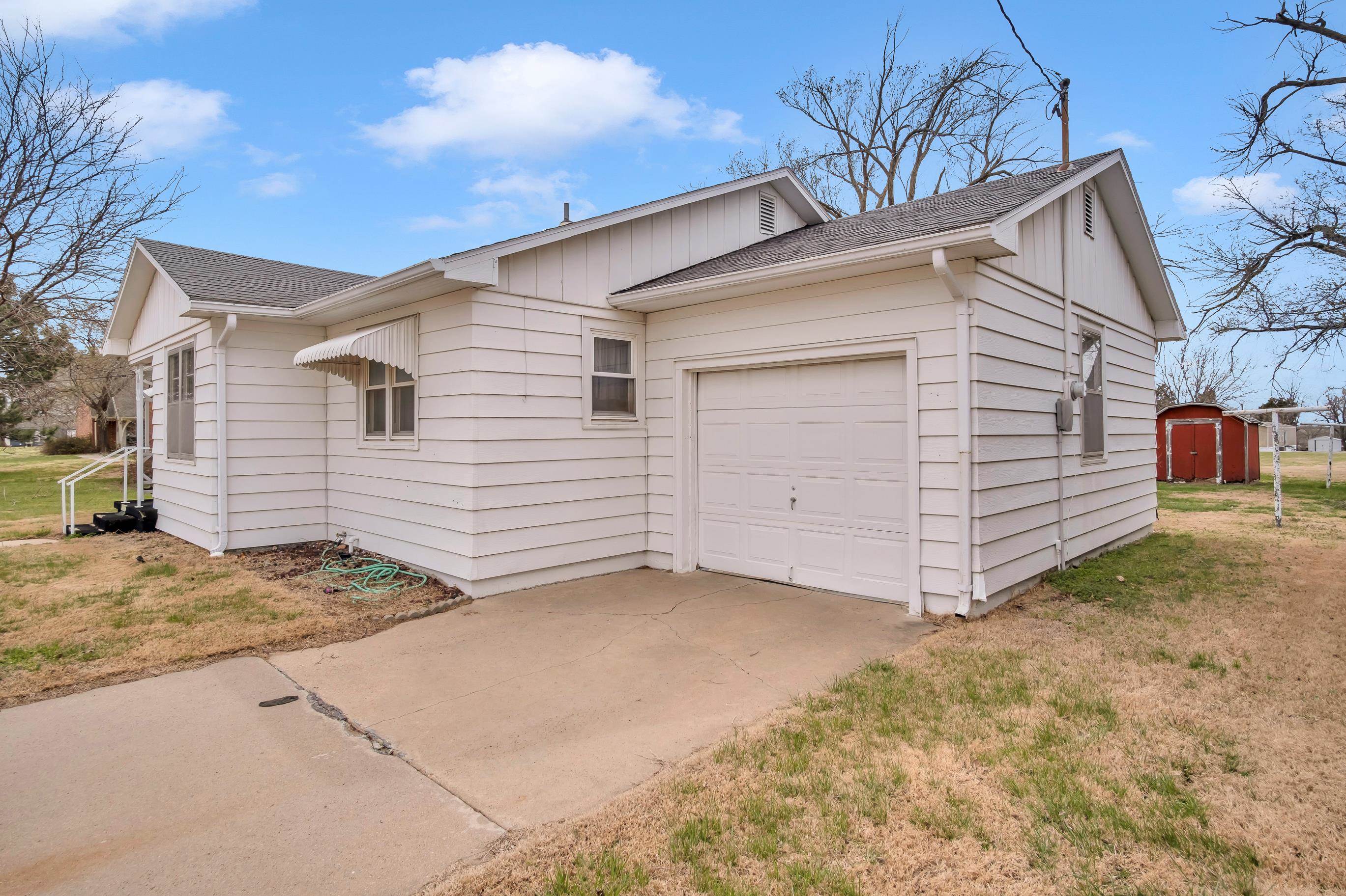 409 N Ash St, Hillsboro, Kansas image 3