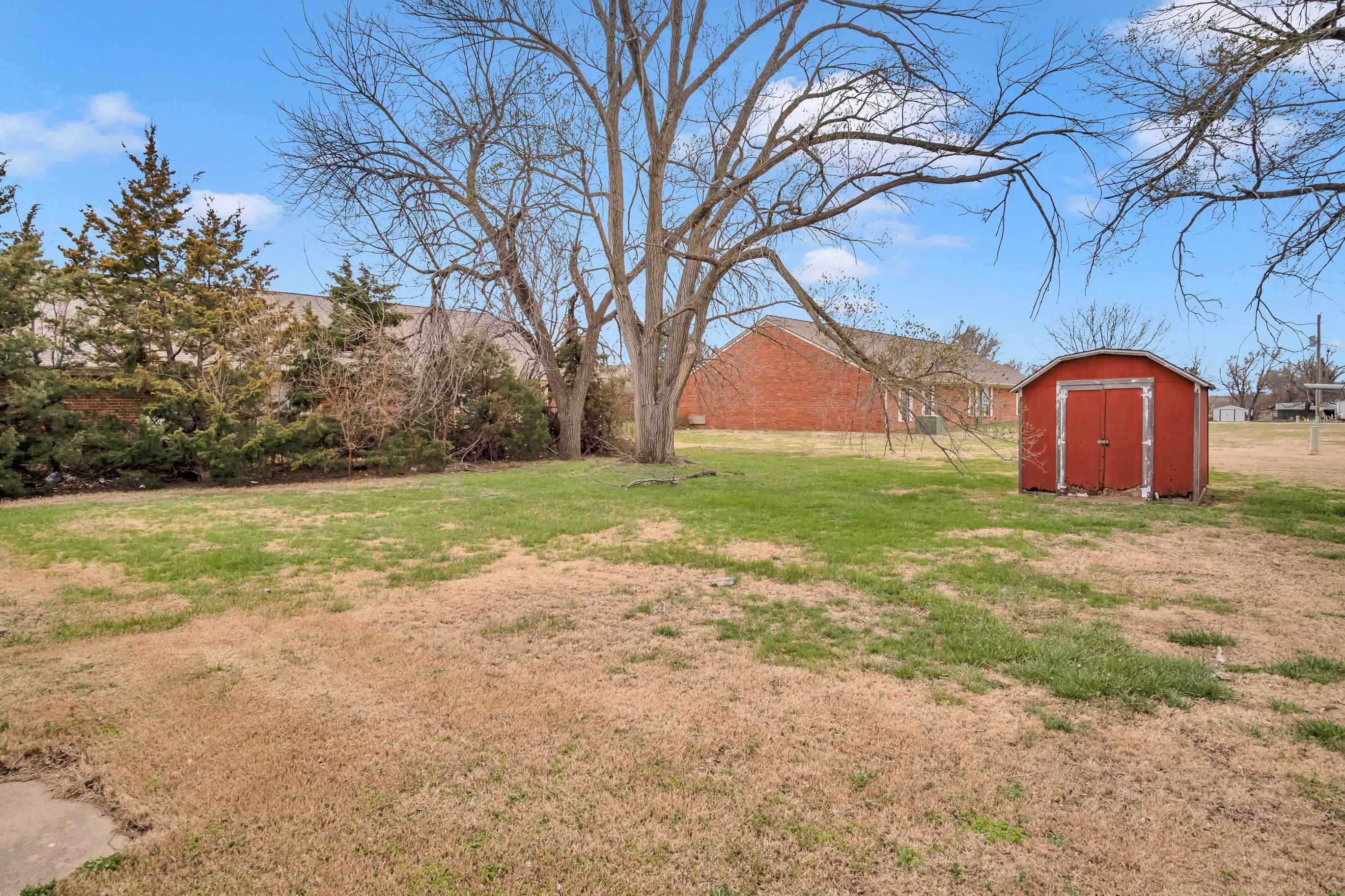 409 N Ash St, Hillsboro, Kansas image 22